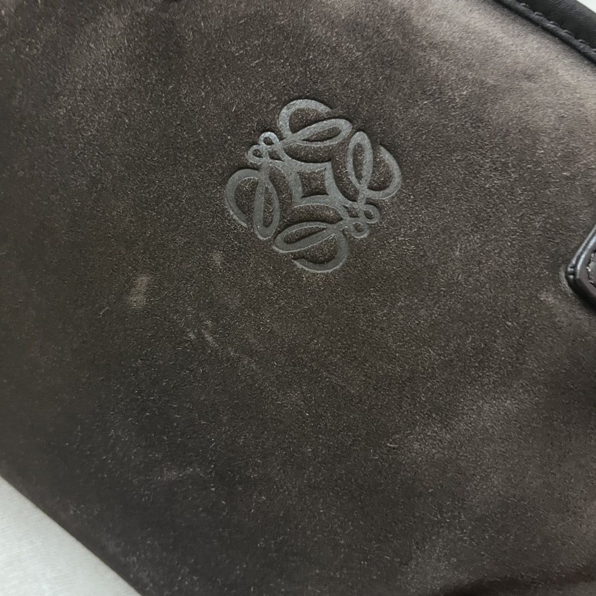 Loewe Authentic Loewe Amazona Suede Leather Medium Handbag Size ONE SIZE - 3 Thumbnail