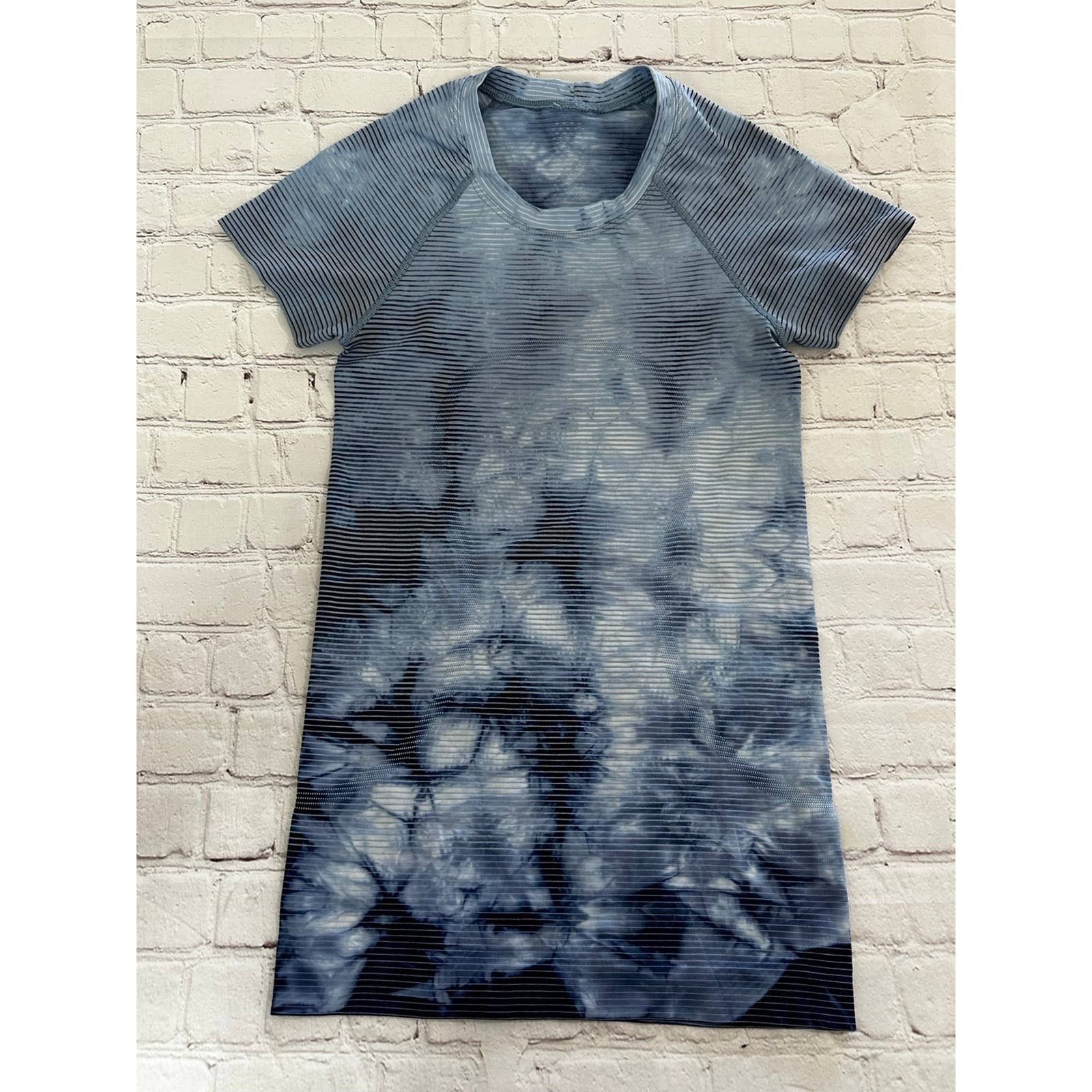 Lululemon lululemon tie dye top size 2 Size XS / US 0-2 / IT 36-38 - 7 Thumbnail