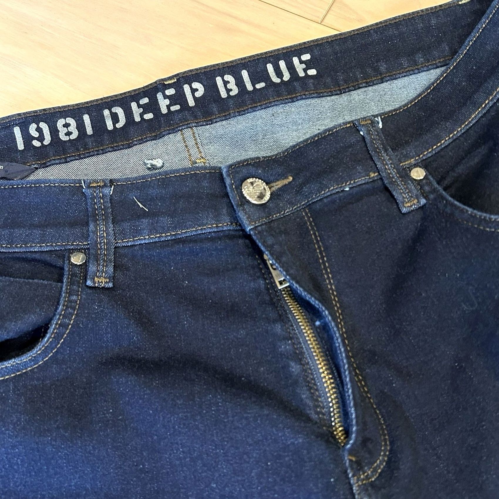 Vintage Emporio Armani Jeans 1981 Deep Blue Men’s 37 Denim Zip Slim 5-Pocket Mid Rise Logo Brand Clothing Mens Jeans Size US 37 - 3 Thumbnail