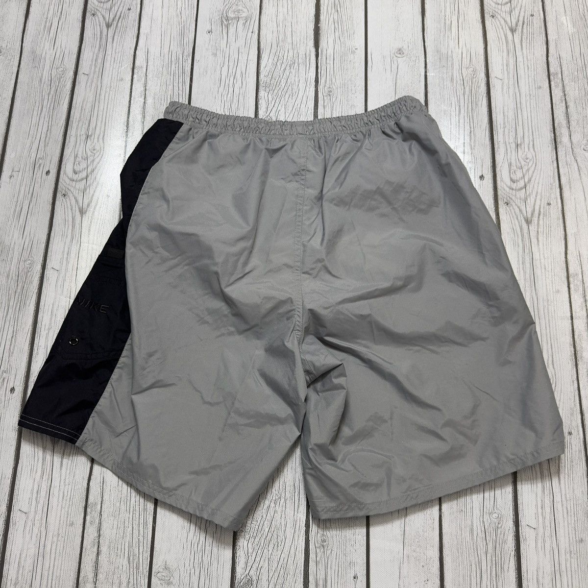 Nike × Vintage Vintage Nike swim shorts Size US 32 / EU 48 - 2 Thumbnail