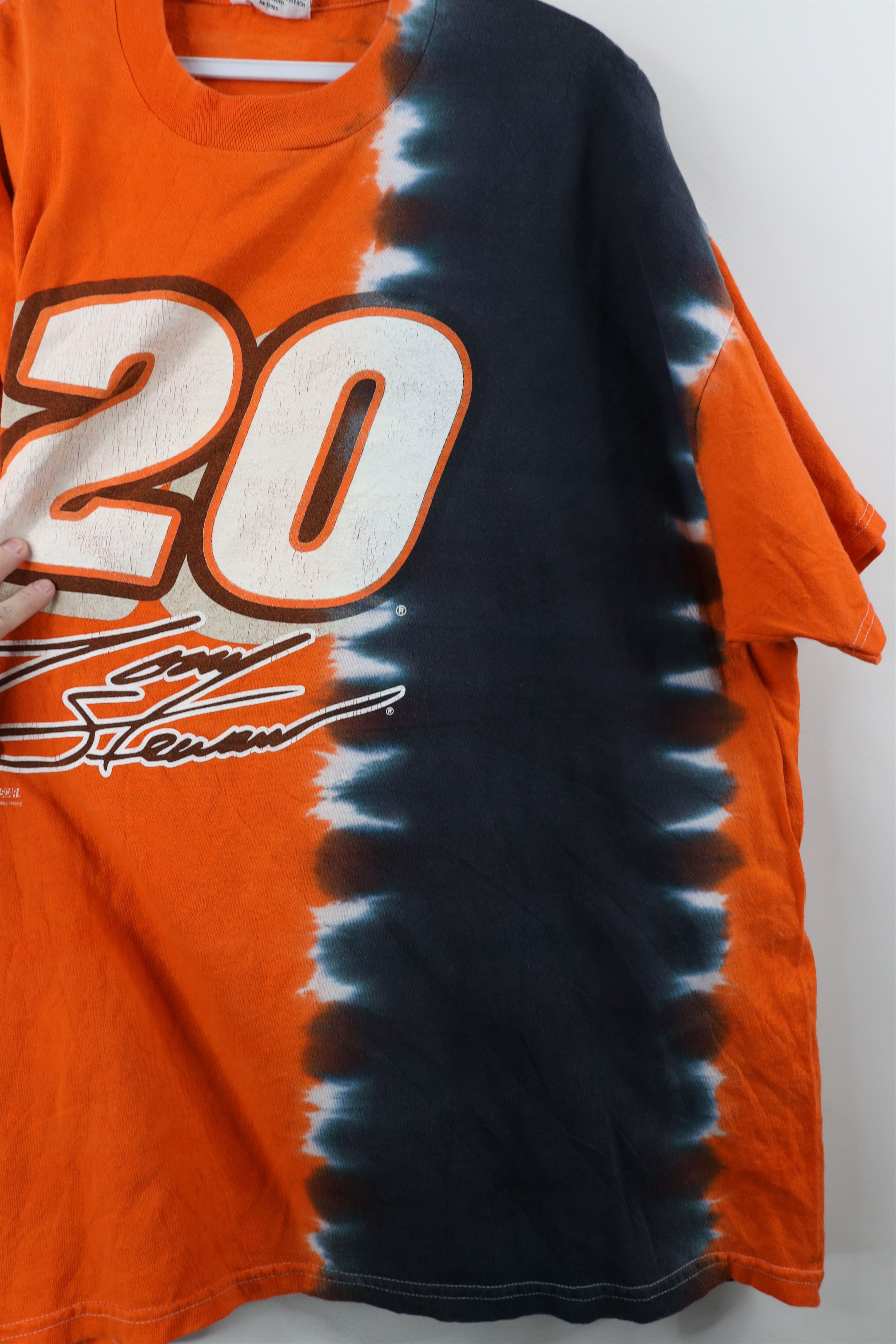 Vintage Vintage Y2K 2001 NASCAR Stewart Racing Acid Wash T-Shirt Size US XXL / EU 58 / 5 - 9 Thumbnail