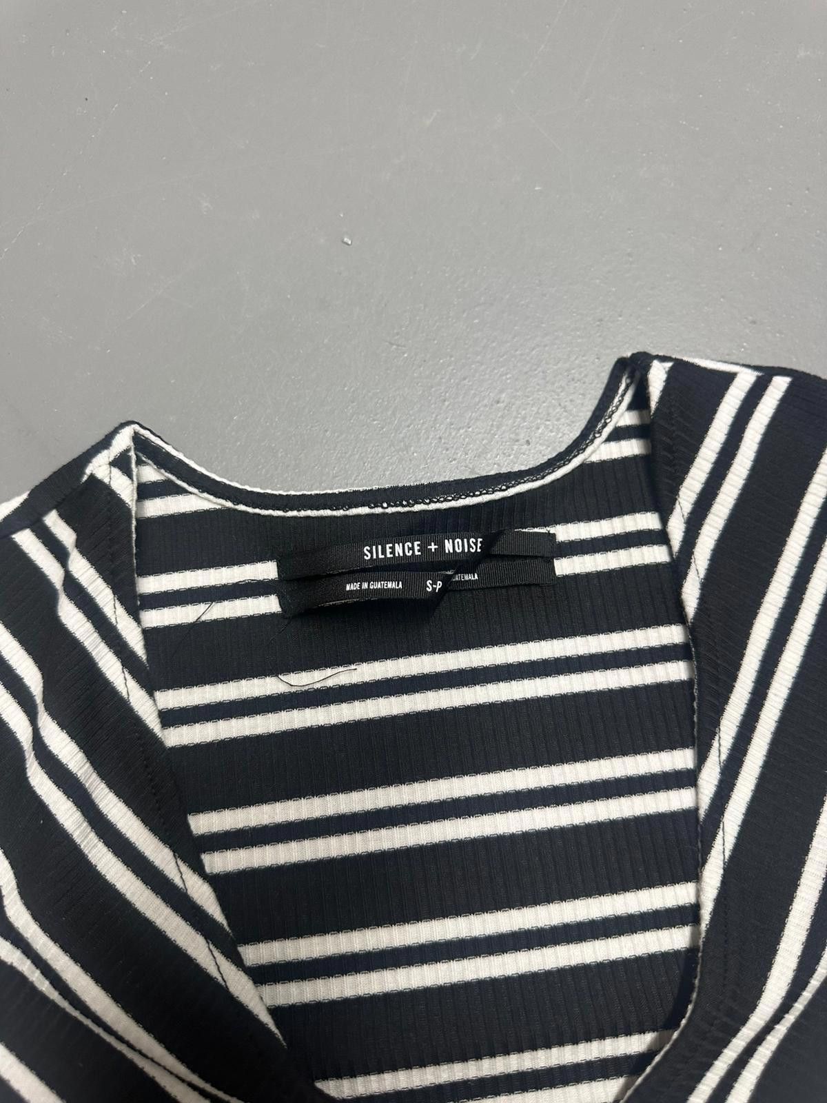 Designer Silence + Noise Striped Wrap Top Size S / US 4 / IT 40 - 3 Thumbnail