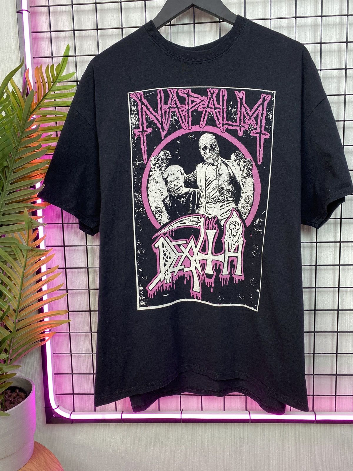 Band Tees Napalm Death Tee T shirt Men Oversized L big logo album Size US XXL / EU 58 / 5 - 1 Thumbnail