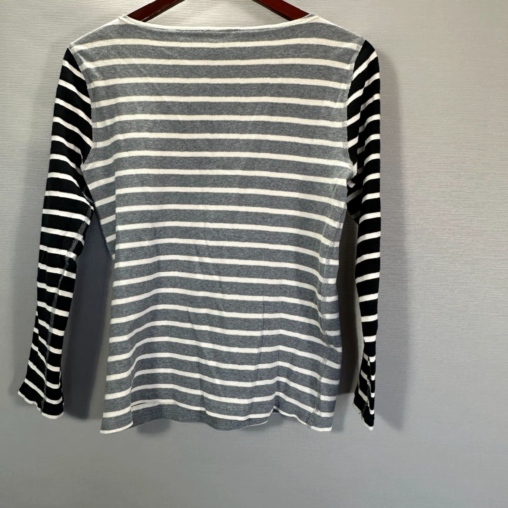 J.Crew J.CREW Top Womens M Stripe Knit Long Sleeve Pullover Gray Black Tee Size M / US 6-8 / IT 42-44 - 5 Thumbnail