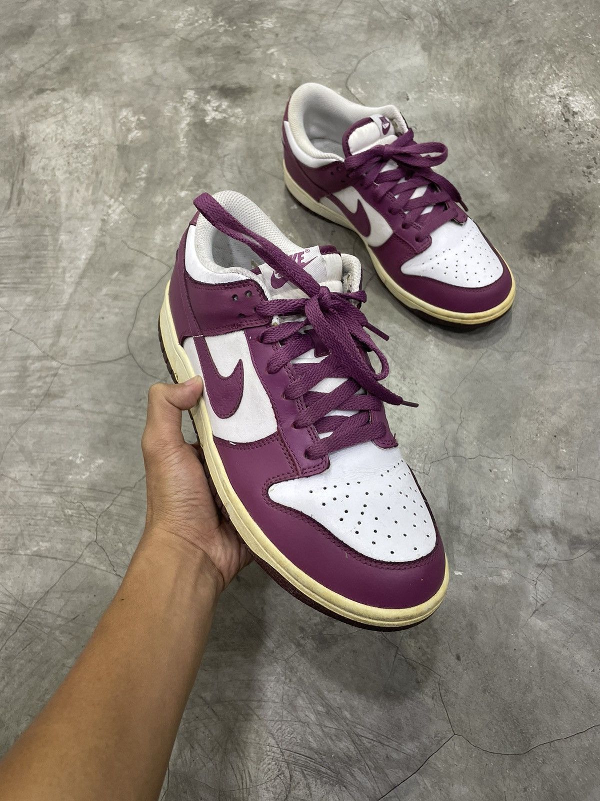Nike Nike Dunk Low Ostrich Pack Myth 2010 years vintage burgundy Size US 9 / EU 42 - 2 Thumbnail
