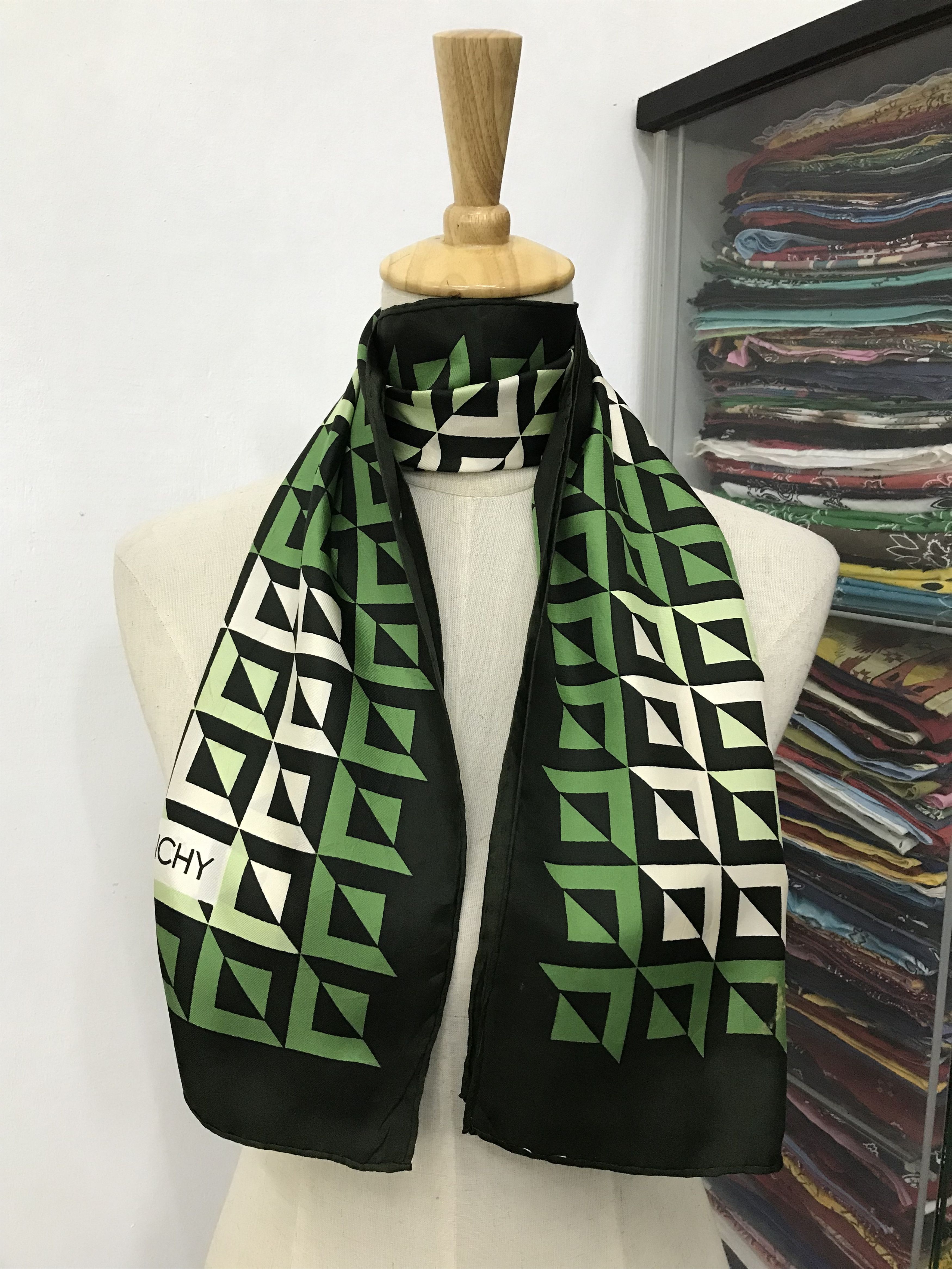 Vintage Vintage Givenchy Silk Scarf Size ONE SIZE - 1 Thumbnail