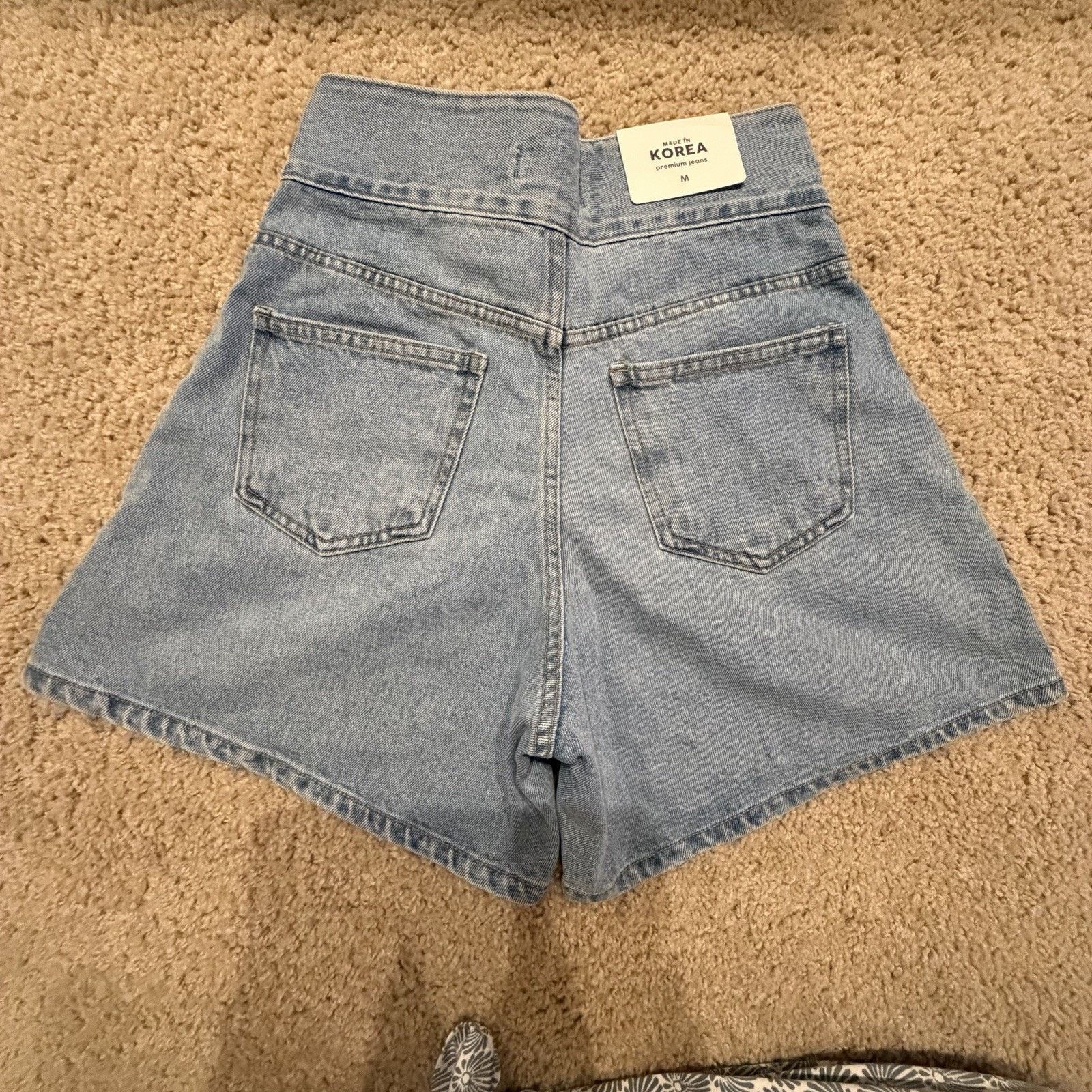 Other Sewing Korea Denim Shorts High Waisted Light Wash Women Sz M Size 28" / US 6 / IT 42 - 2 Thumbnail