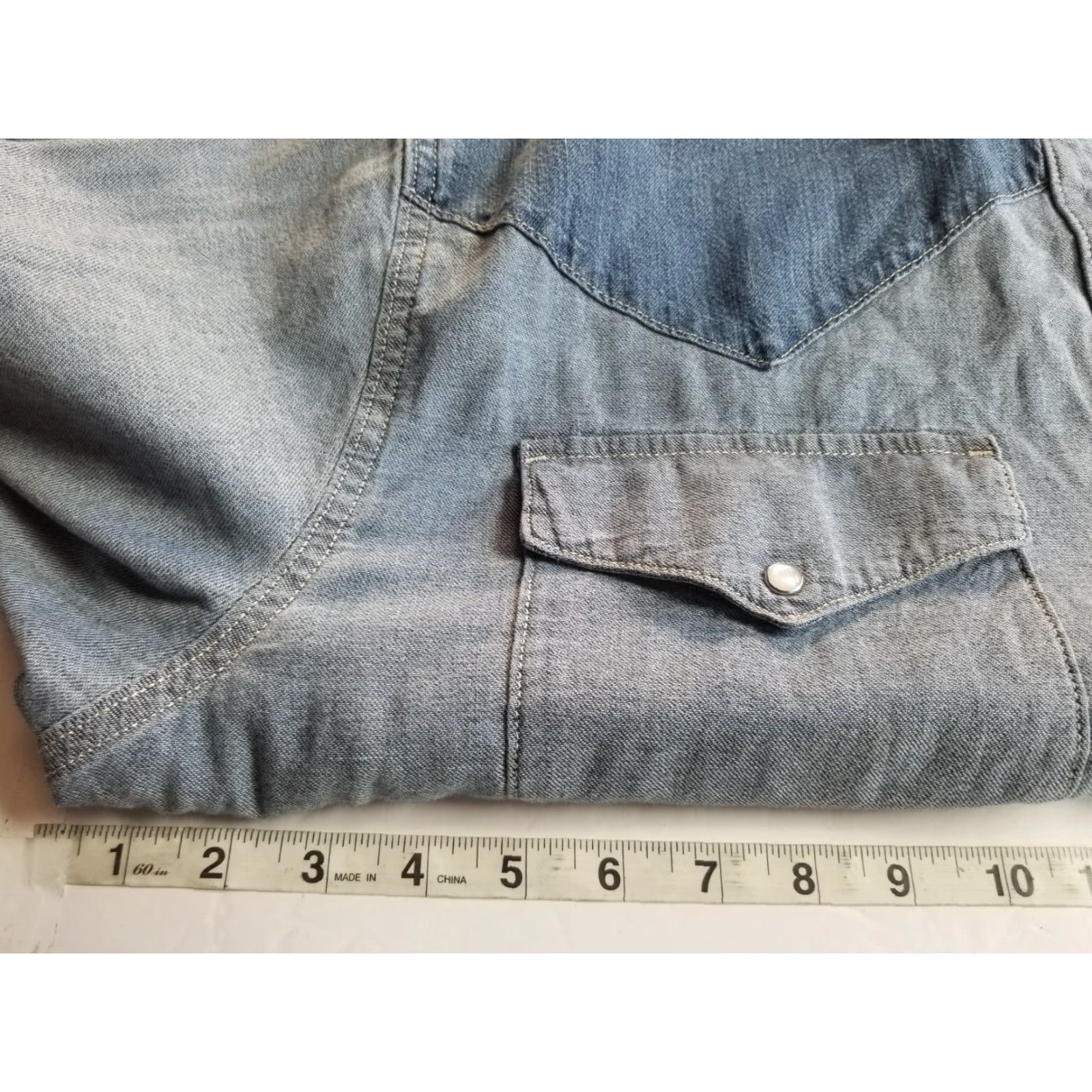Levi's Levi's Western Pearl Snap Shirt Top Womens Plus Size 1X Light Blue Denim Stretch Shirt Women Cowboy Western Mens? Size XL / US 12-14 / IT 48-50 - 3 Thumbnail