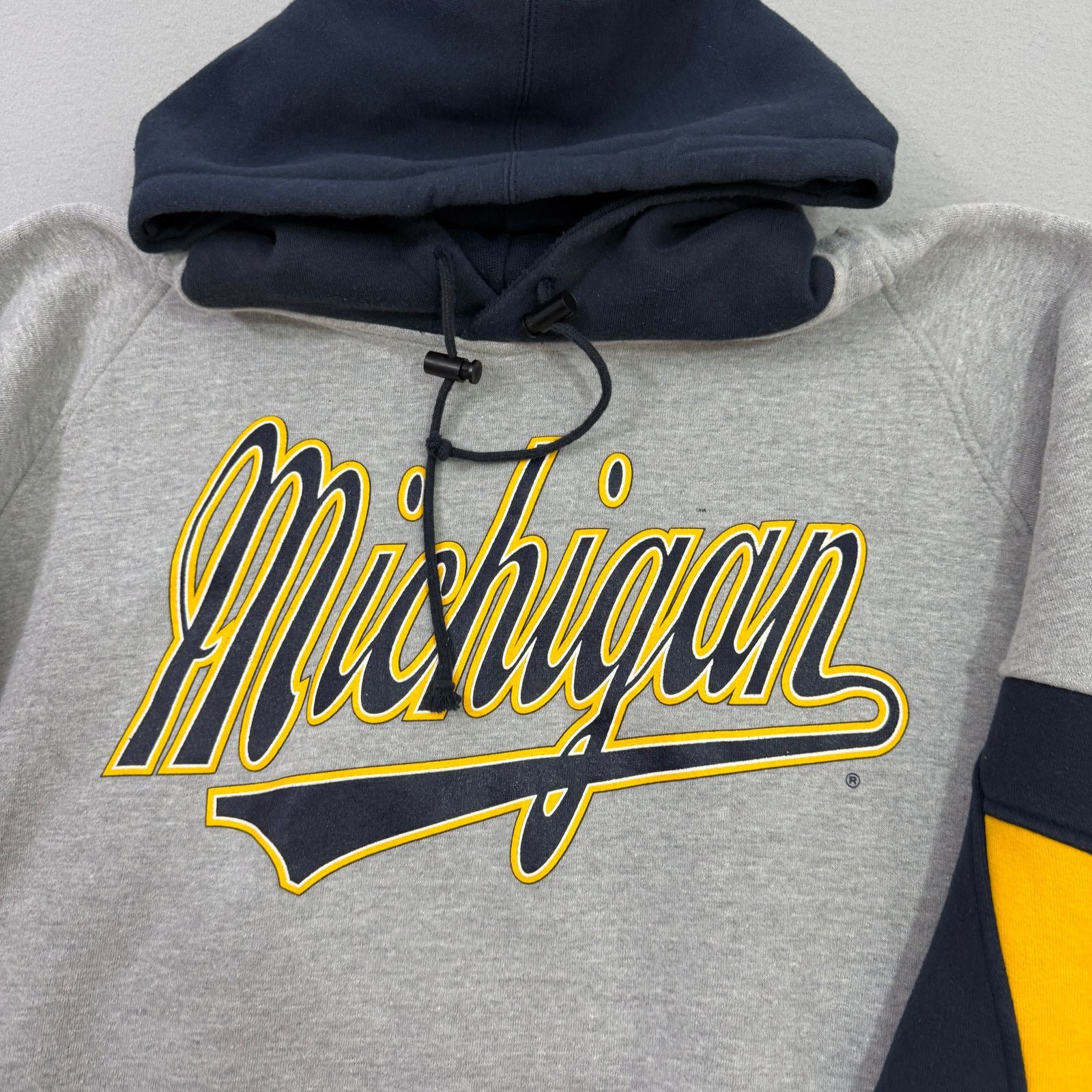 Vintage Vintage Michigan Wolverines Hoodie Men's Extra Large 90s Size US XL / EU 56 / 4 - 3 Thumbnail