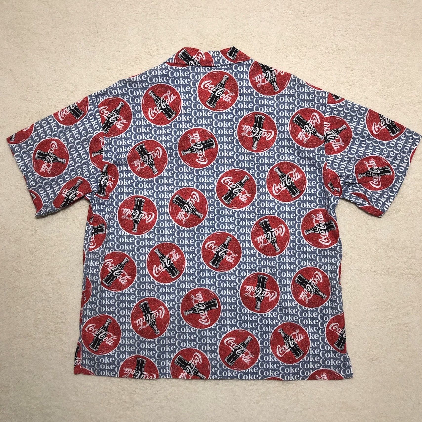 Vintage Coca Cola All Over Print Mens Button Up Shirt Size XL Red Coke Bottles Size US XL / EU 56 / 4 - 5 Thumbnail