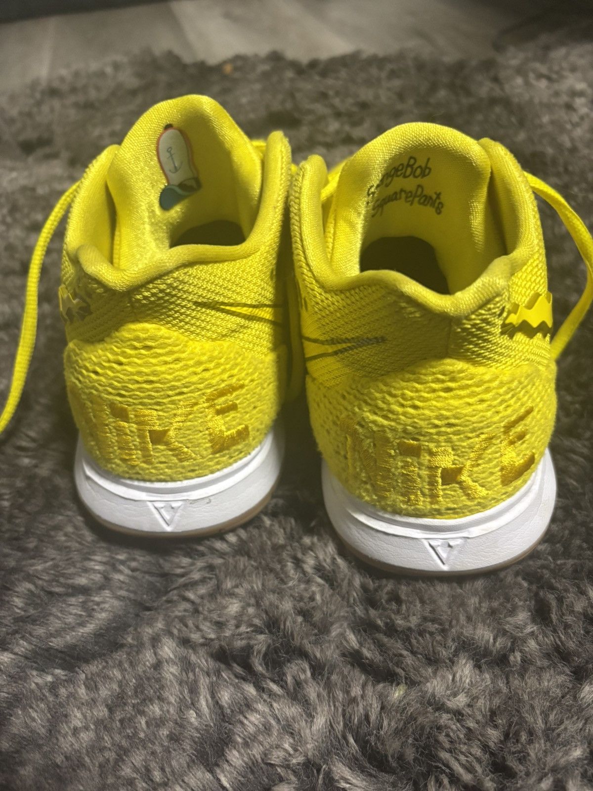 Nike Nike Kyrie 5 Spongebob Size US 7 / EU 40 - 3 Thumbnail