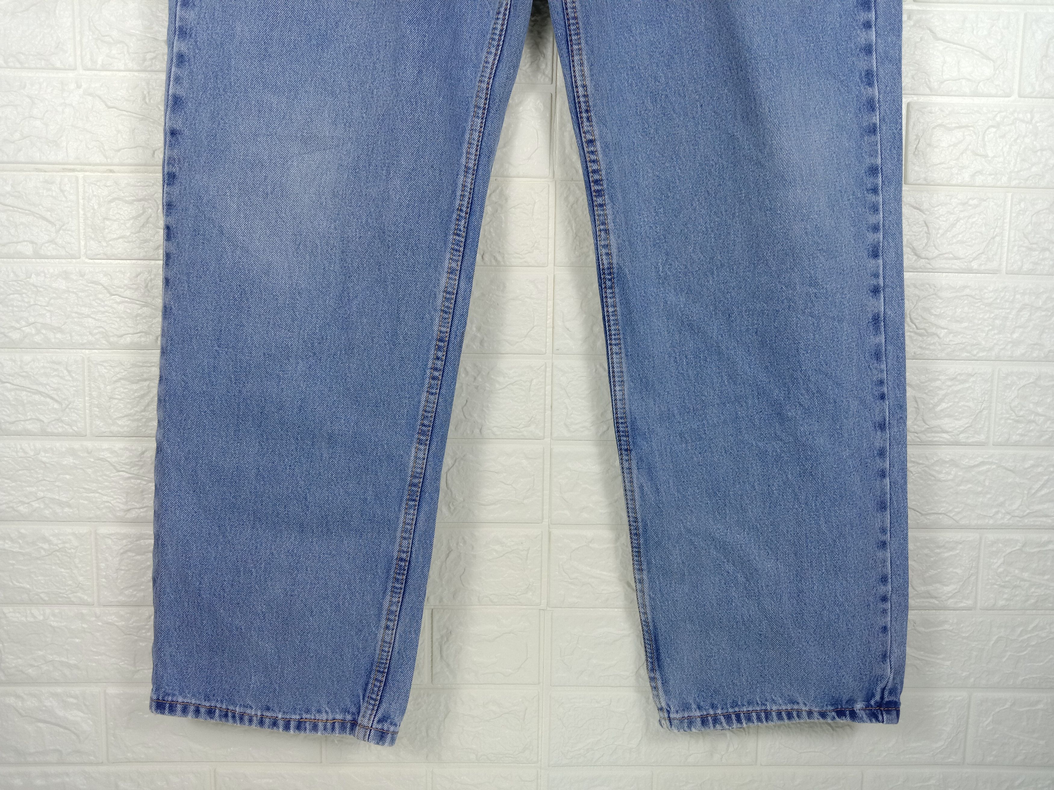Levi's Vintage Levi's 550 Jeans Relaxed Fit Distressed Denim Size US 37 - 4 Thumbnail