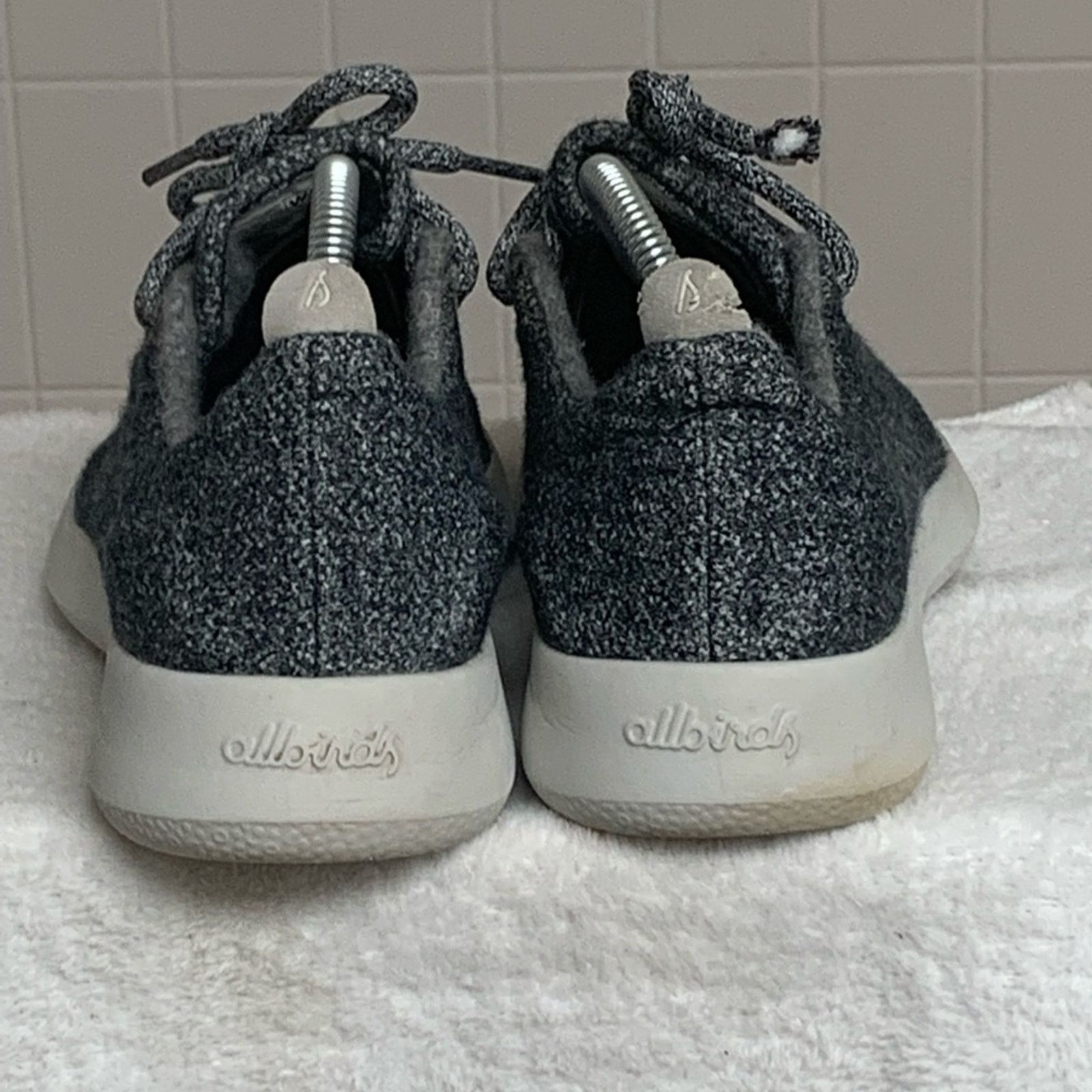 Allbirds WOMENS ALLBIRDS WOOL RUNNERS SHOES SIZE 9 GRAY BLACK NICE Size US 9 / EU 42 - 4 Thumbnail