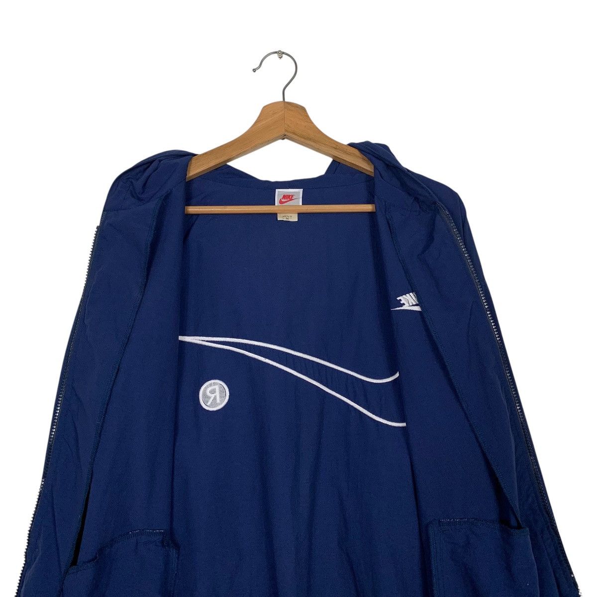 Nike Vintage Nike Swoosh Hooded Zipper Jacket Size US M / EU 48-50 / 2 - 13 Thumbnail