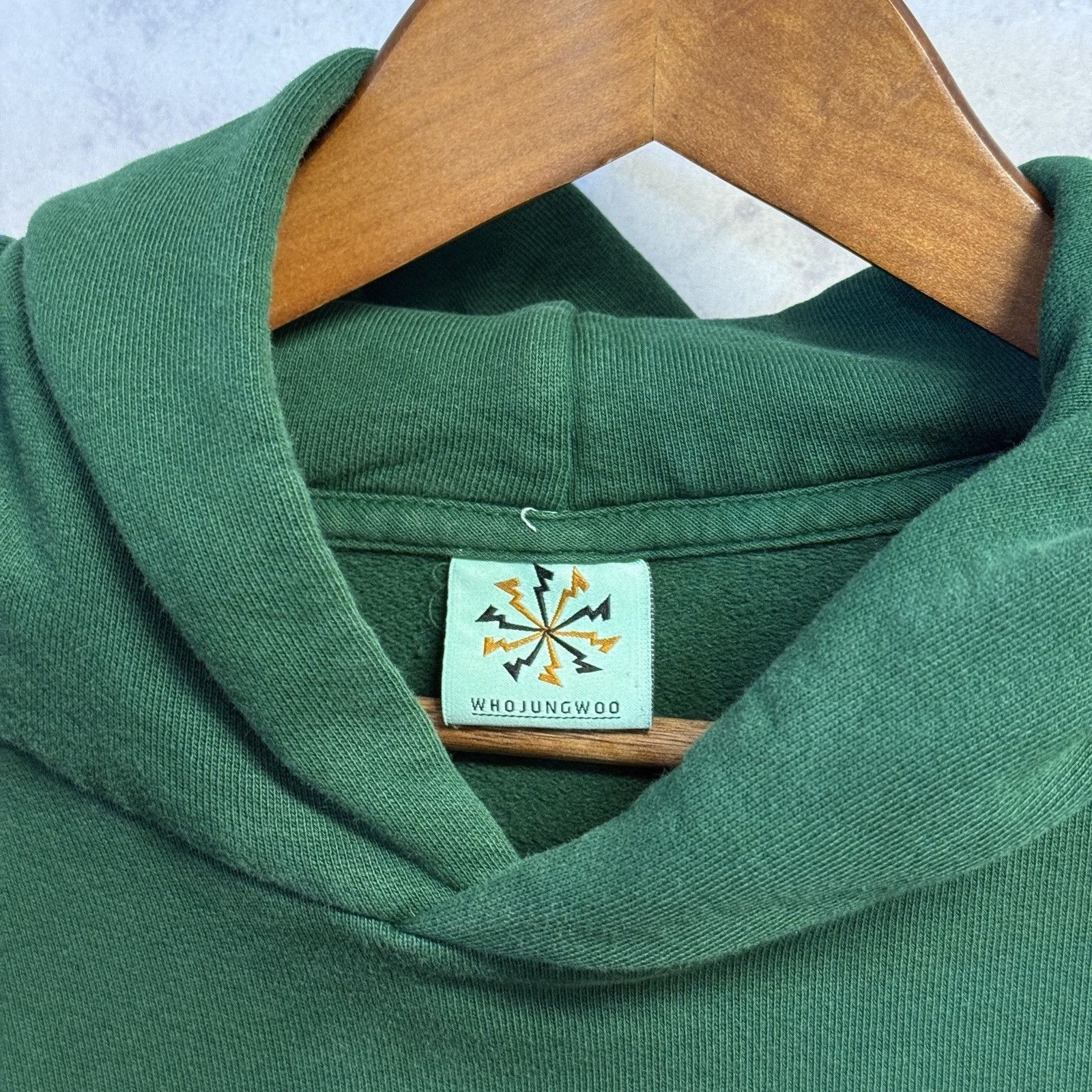 Other Who Jung Woo Hoodie Sweatshirt Mens XL 26.5x25 Green Embroid Size US XL / EU 56 / 4 - 6 Thumbnail