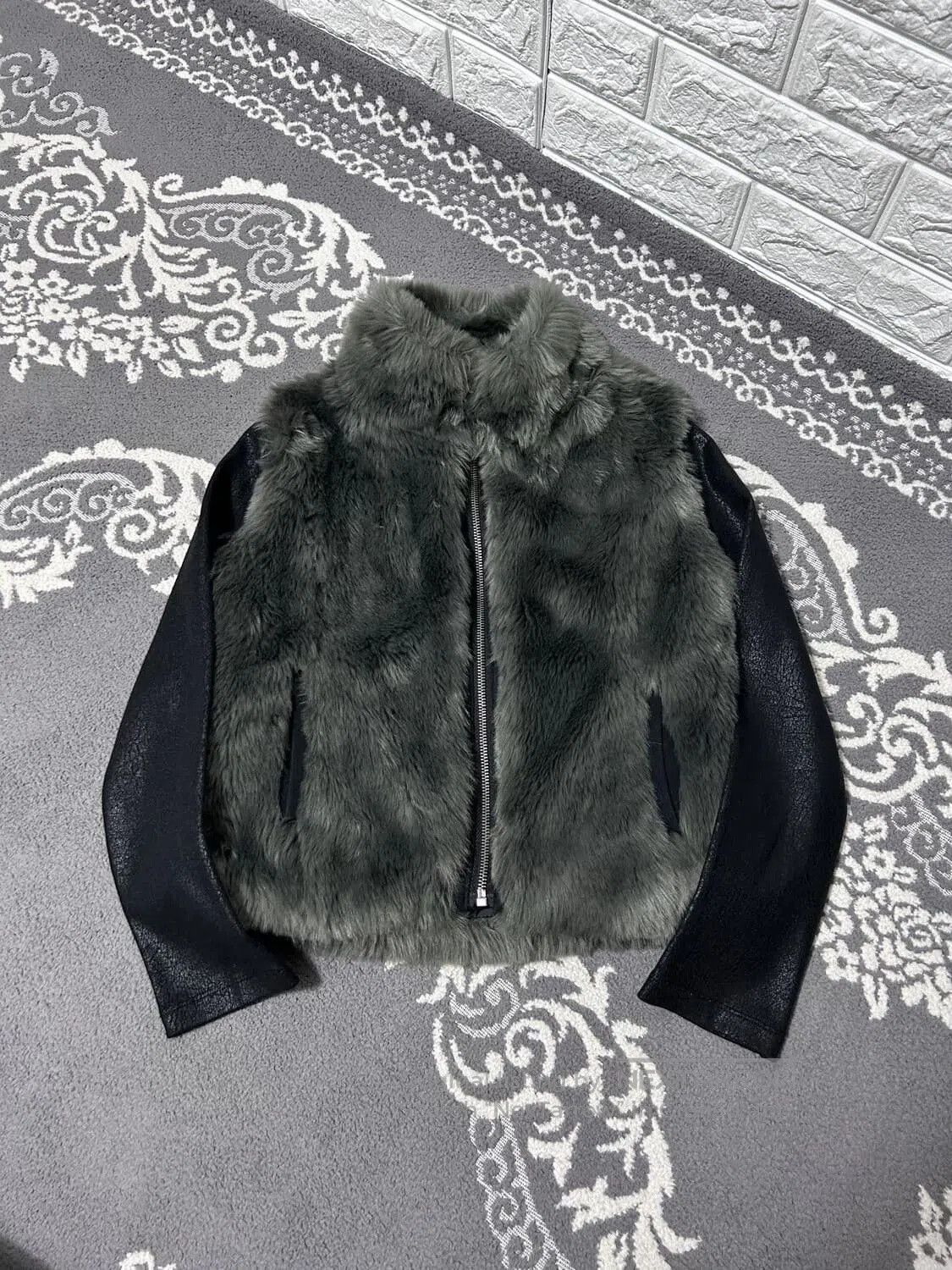 DKNY DKNY Vintage Shearling Leather Jacket. Size US M / EU 48-50 / 2 - 1 Thumbnail