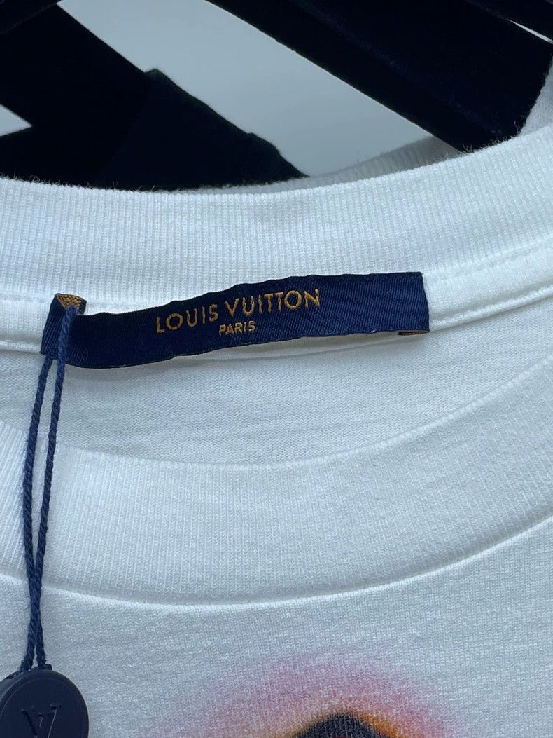 Louis Vuitton Louis Vuitton White monogrammed graffiti short sleeve T-shi Size US M / EU 48-50 / 2 - 5 Thumbnail