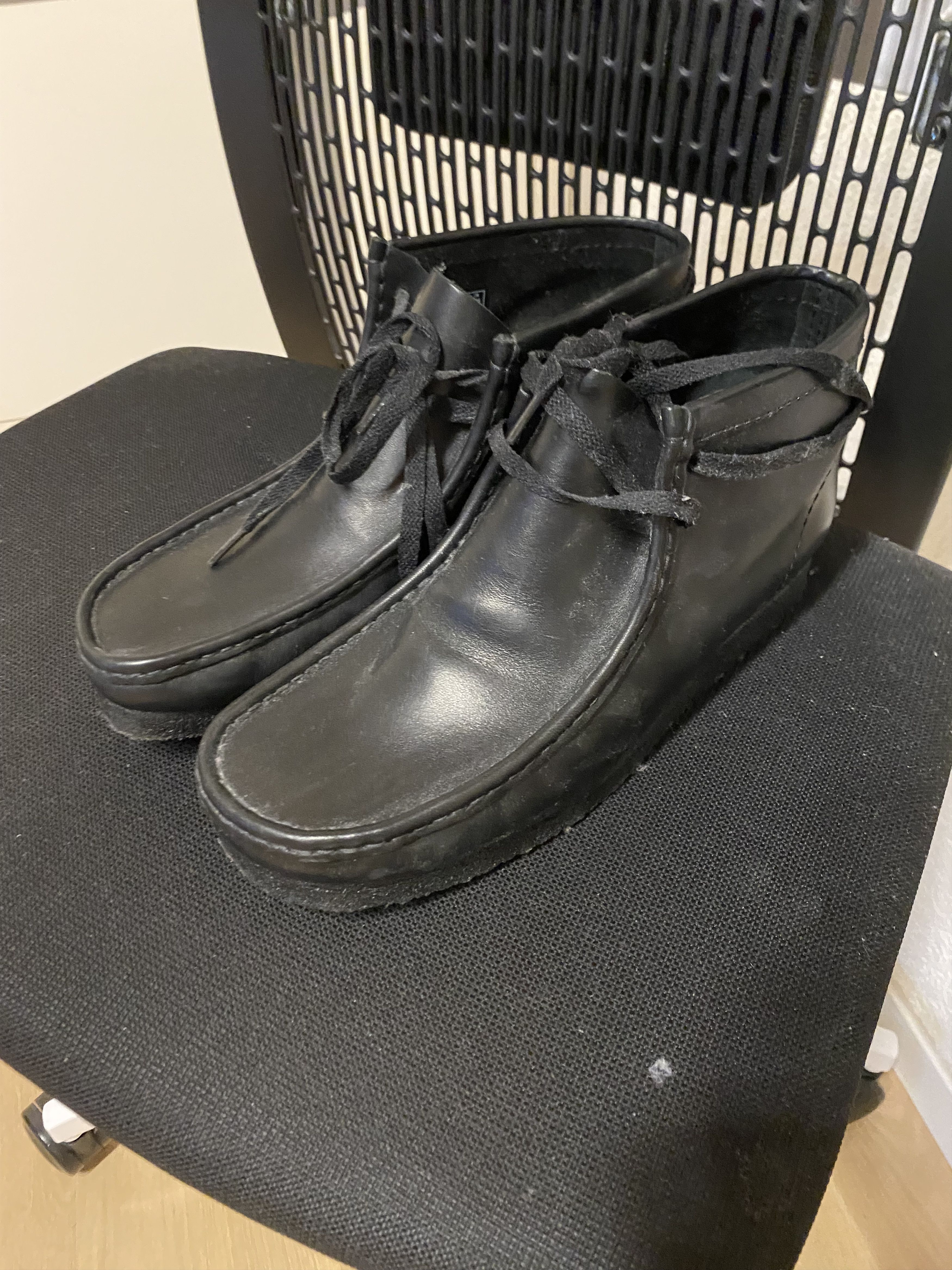 Clarks Clarks Originals Black Leather Size US 11.5 / EU 44-45 - 1 Thumbnail
