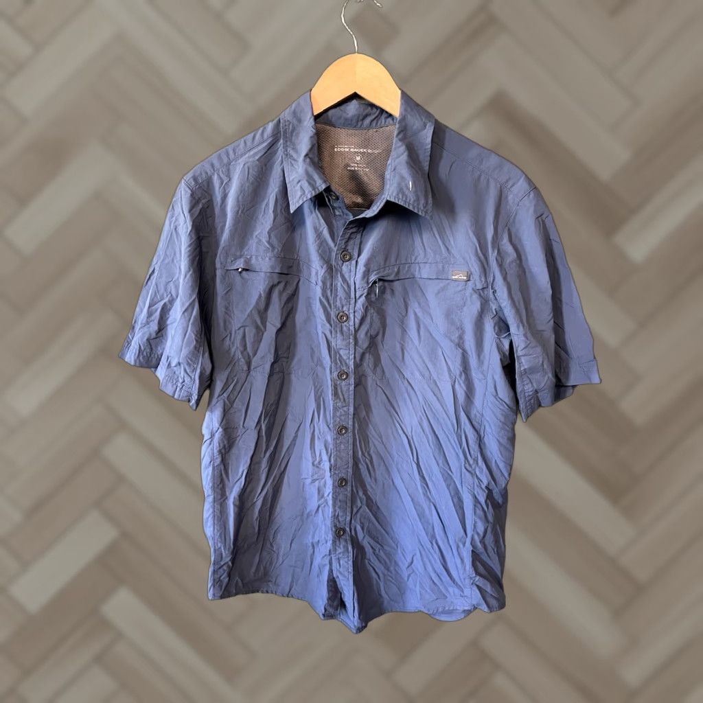 Eddie Bauer Eddie Bauer Mens Blue Short Sleeve Outdoor Button Up Shirt Size Medium Size US M / EU 48-50 / 2 - 1 Thumbnail