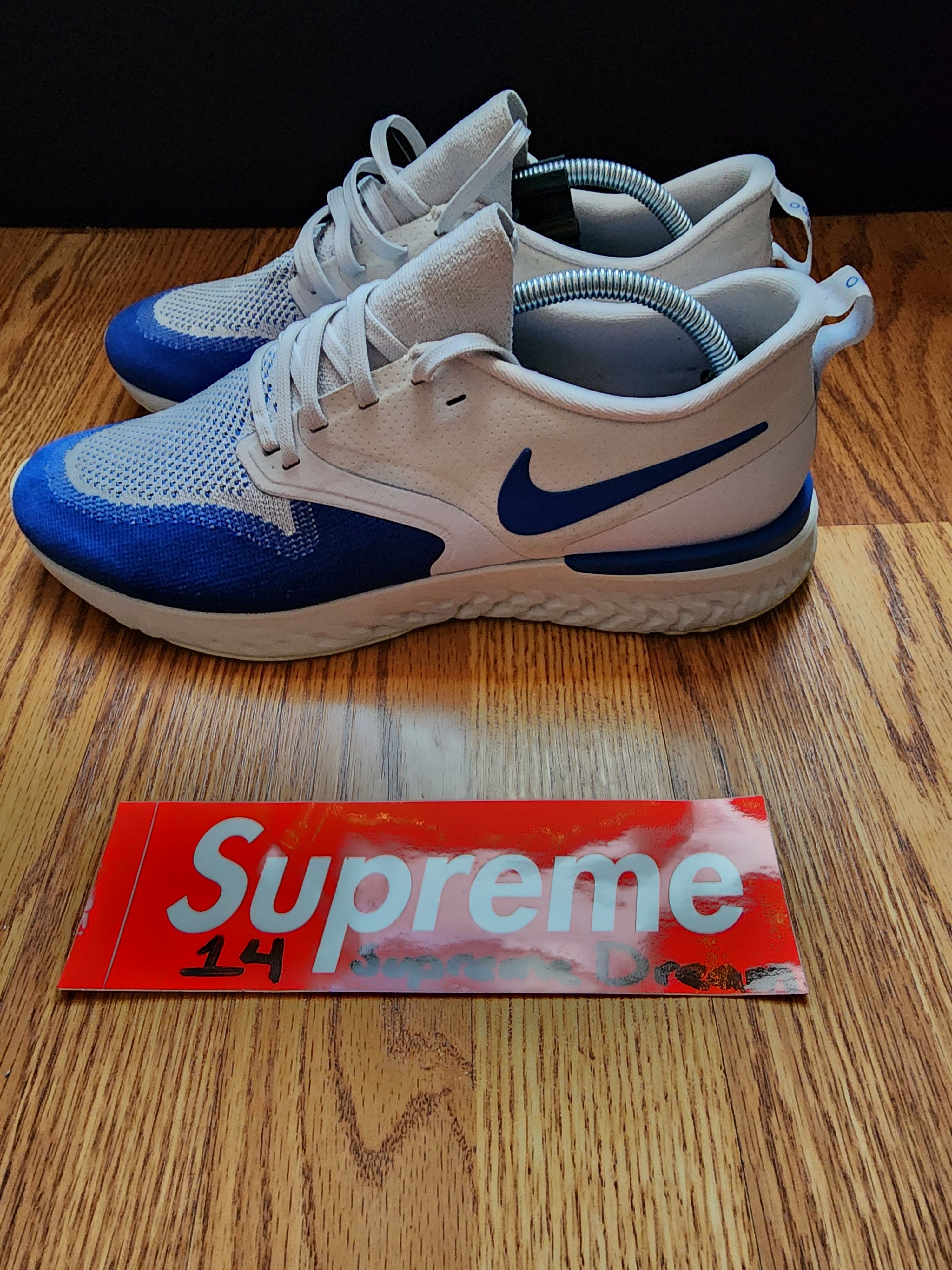 Nike Nike Odyssey Running Shoe's Size US 11 / EU 44 - 2 Thumbnail