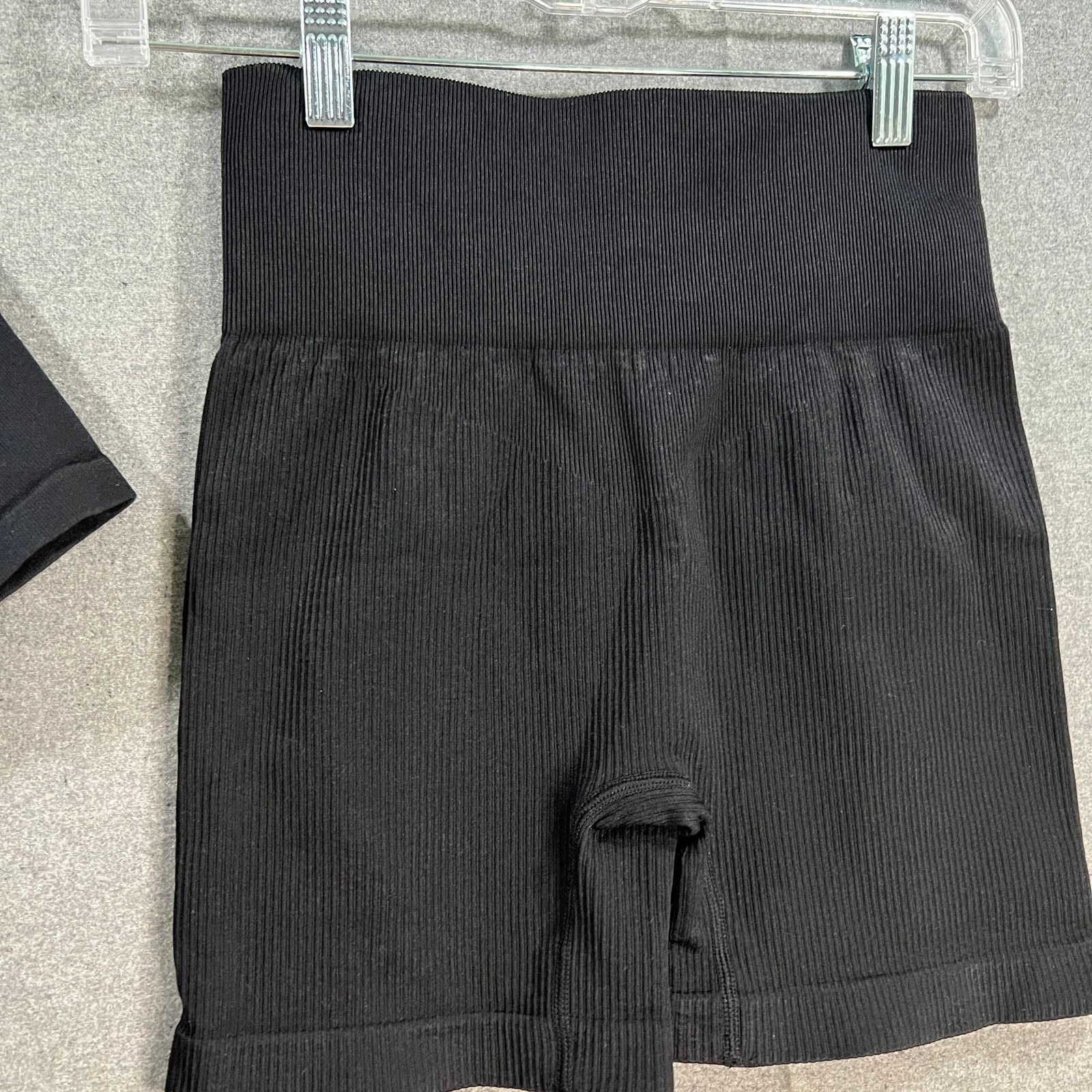 Other Workout 2 PC Top and Bottom OQQ Shirt Crop Ladies Size M / US 6-8 / IT 42-44 - 10 Thumbnail
