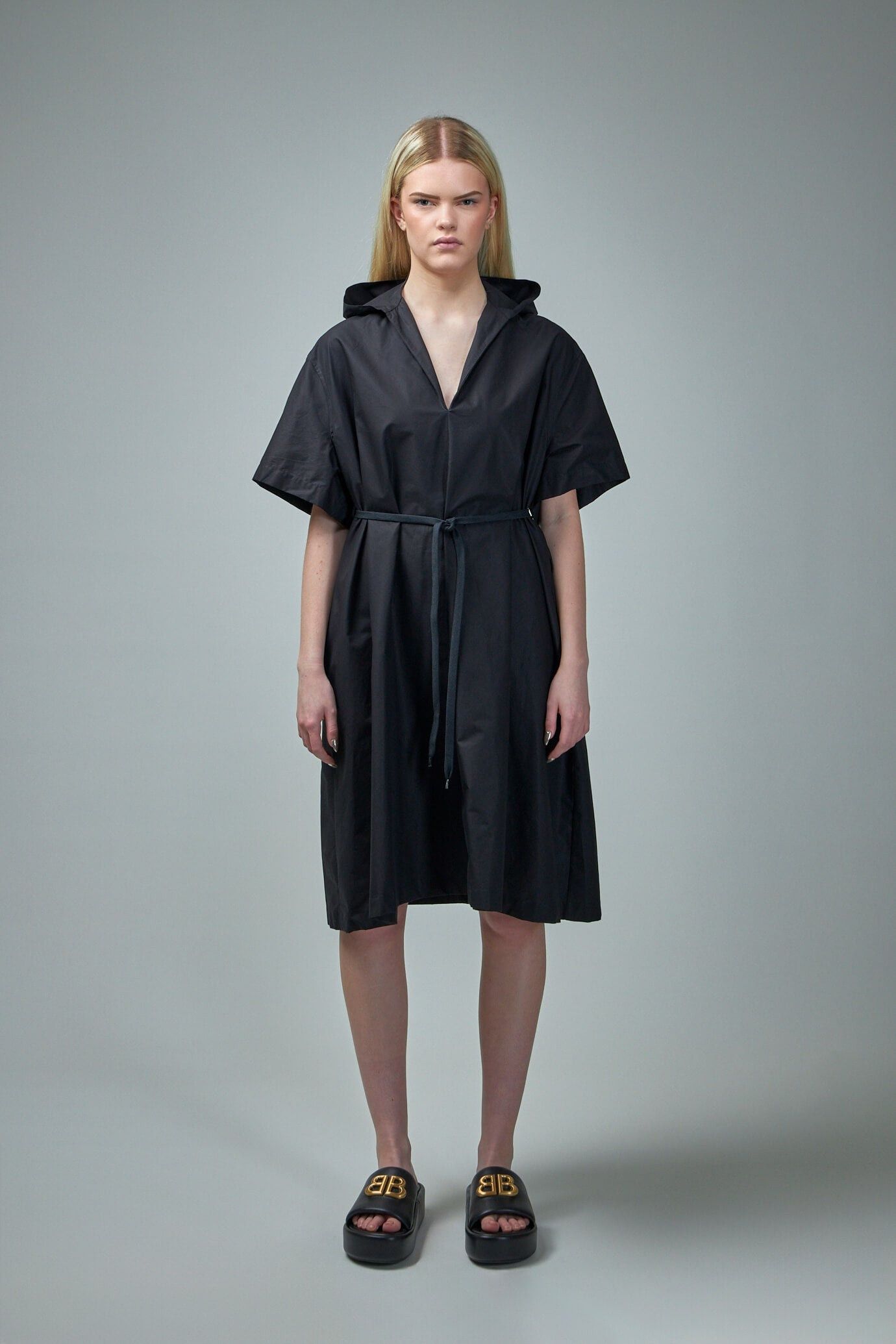 Balenciaga oc11z0825 Hooded Oversized Dress in Black Size XL / US 12-14 / IT 48-50 - 2 Thumbnail