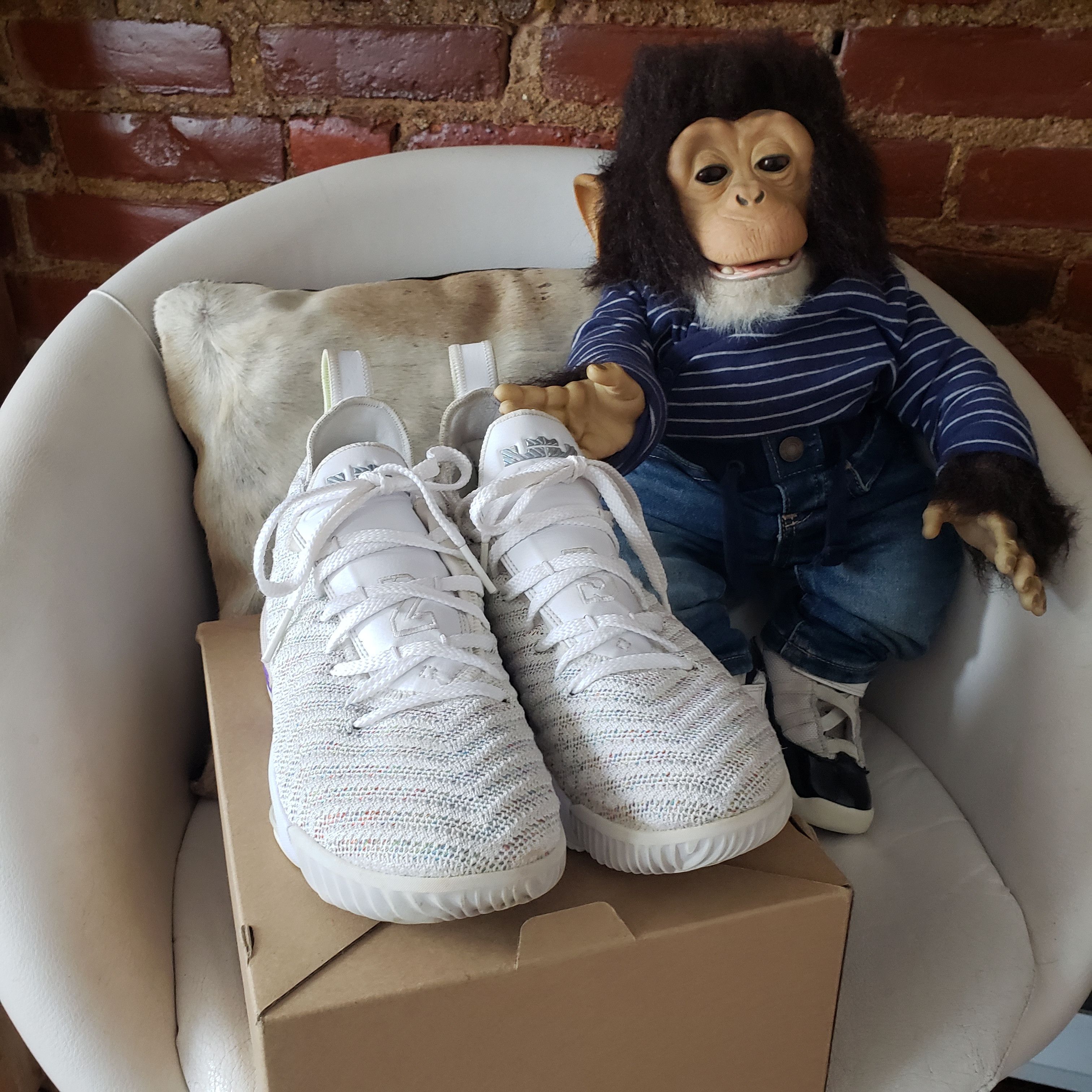 Nike Nike Lebron 16 Sneakers Size US 5.5 / EU 38 - 1 Thumbnail