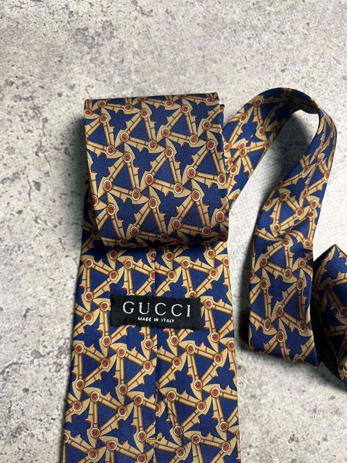 Gucci GUCCI TIE VINTAGE TWILL SILK RARE DESIGN NECKTIE DRESS ITALY Size ONE SIZE - 4 Thumbnail