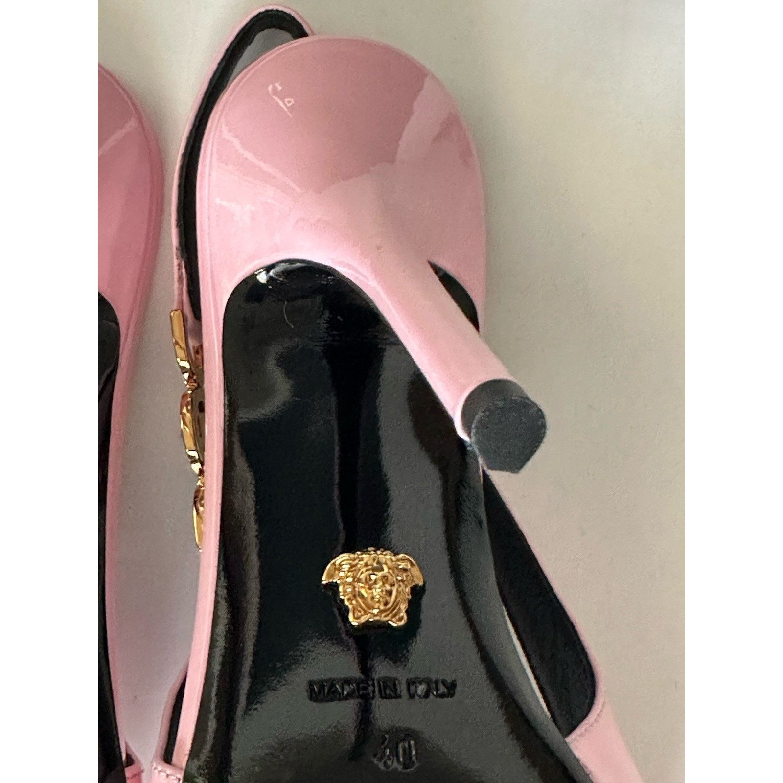 Versace Versace Sling Back Leather Shoes Pink 10 US (40) 1012127 Size US 10 / IT 40 - 15 Thumbnail