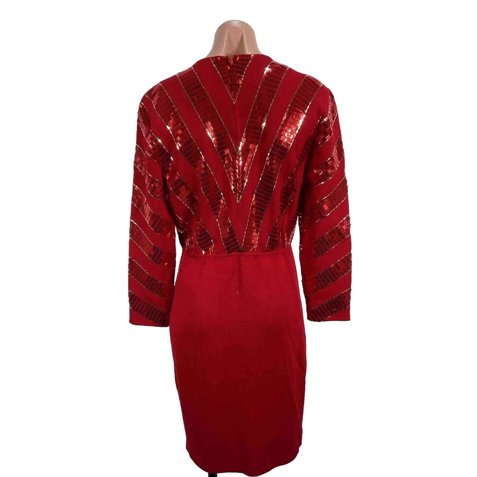 St. John VINTAGE St. John Knit Evening dress 6 Red Wool Sequin sheath 90s Party/Cocktail Womens Size M / US 6-8 / IT 42-44 - 2 Thumbnail