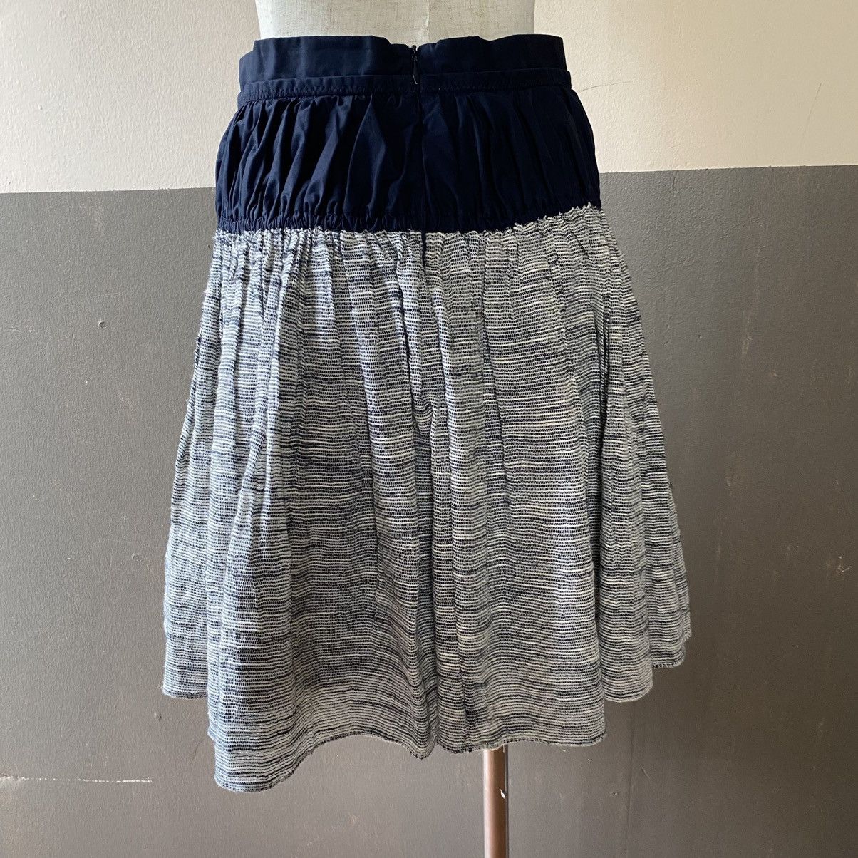 Carven CARVEN Navy Contrast Gathered Skirt Size 26" / US 2 / IT 38 - 3 Thumbnail