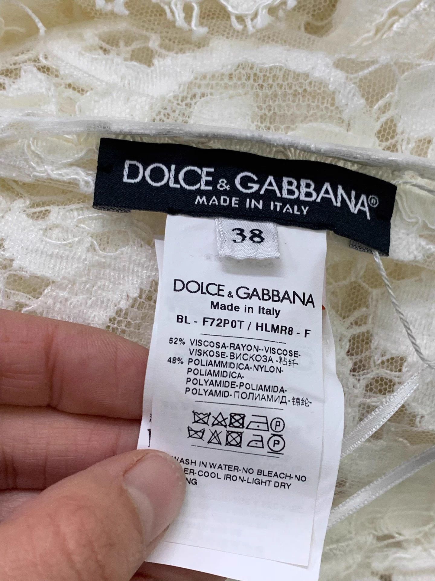 Dolce & Gabbana D&G Women's White Rose Trimmed Lace Short-Sleeve Top IT38 Size XS / US 0-2 / IT 36-38 - 4 Thumbnail