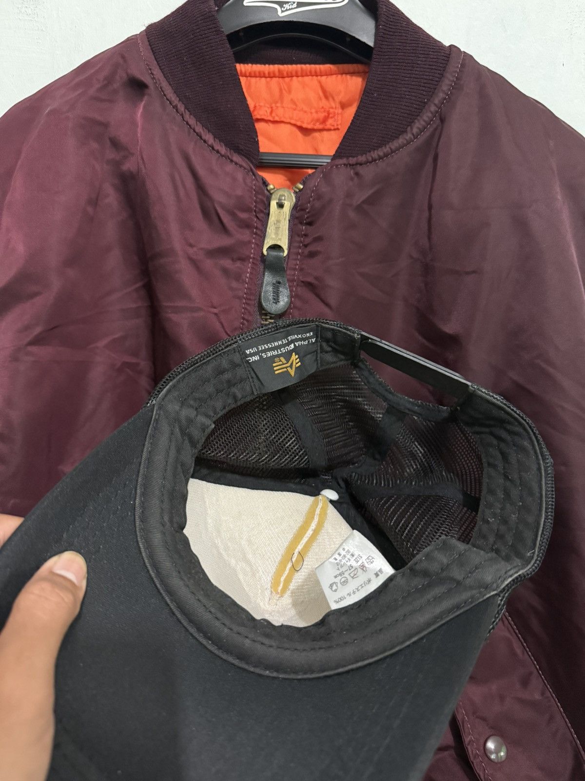 Vintage Vintage alpha industries bomber jacket reversable Size US XL / EU 56 / 4 - 3 Thumbnail