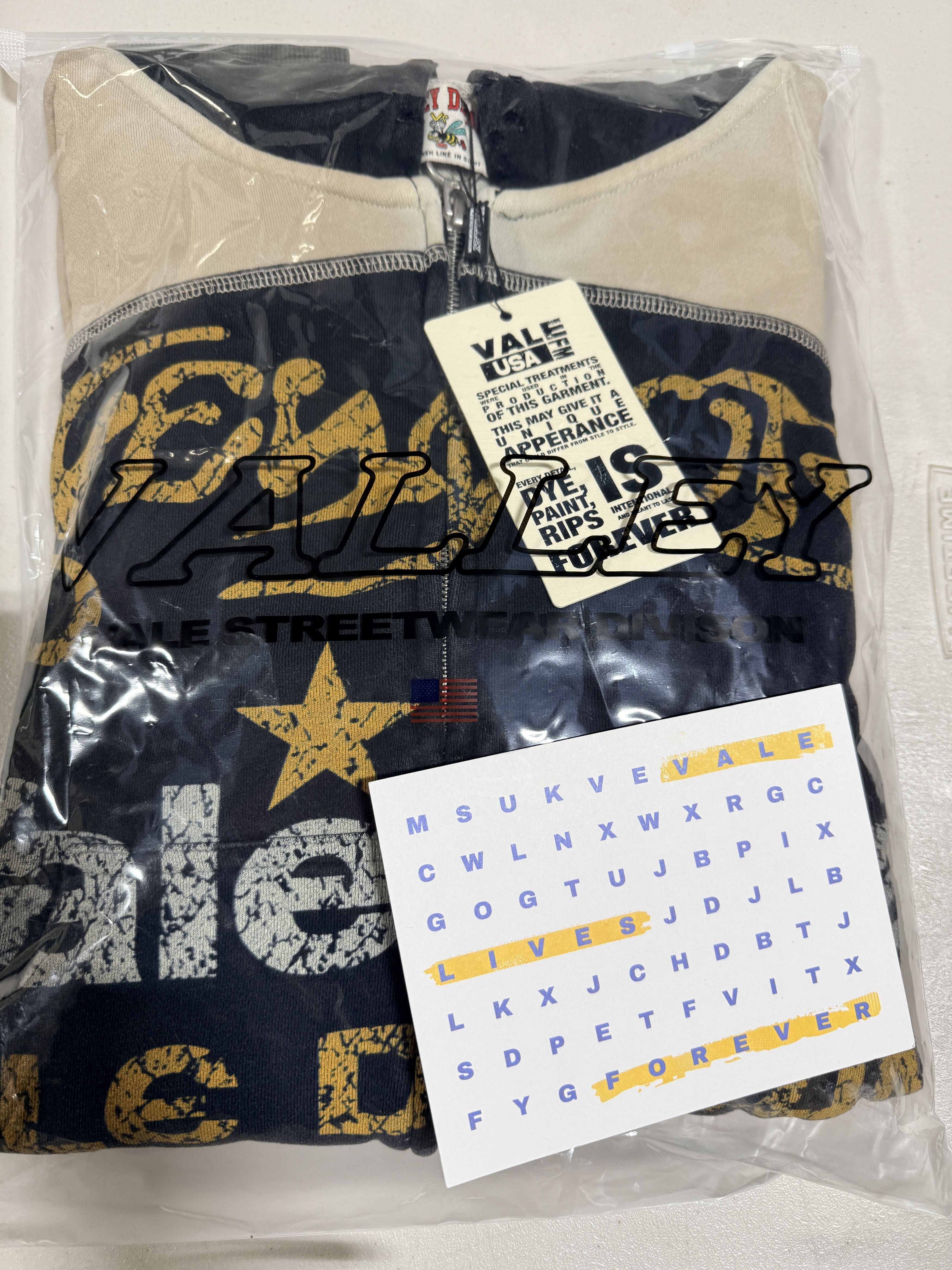 Other 🔥🔥Vale Forever Vale Star Zip Up 'Dest/Black/Tan' Size S Size US S / EU 44-46 / 1 - 3 Thumbnail