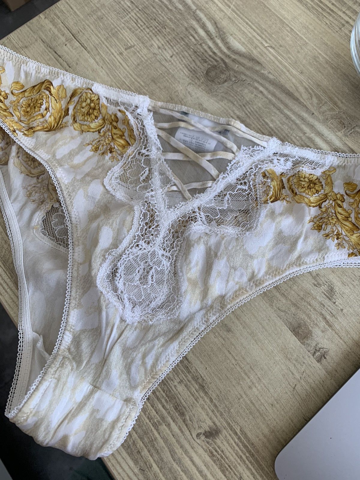 Versace 🔴 VERSACE Underwear Set Suit Baroque Bikini Bra Gold Size ONE SIZE - 3 Thumbnail