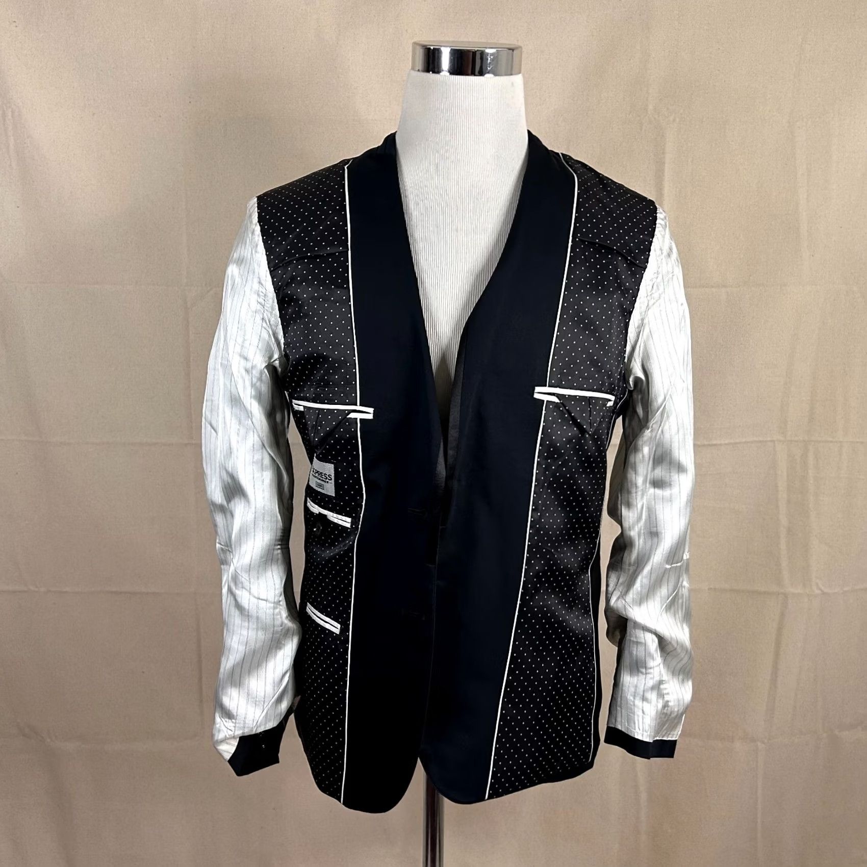 Express Express Sport Coat Black Cotton Blend Two-Button Vented 38S Fitted Photographer Jacket/Coat Men Regular Notch Lapel Solid Short Length Size US XS / EU 42 / 0 - 7 Thumbnail