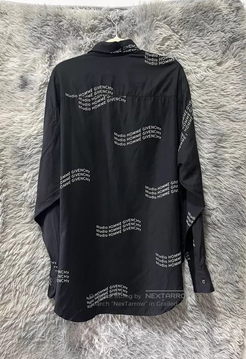 Givenchy Givenchy Bullet screen printed shirt Size US L / EU 52-54 / 3 - 3 Thumbnail