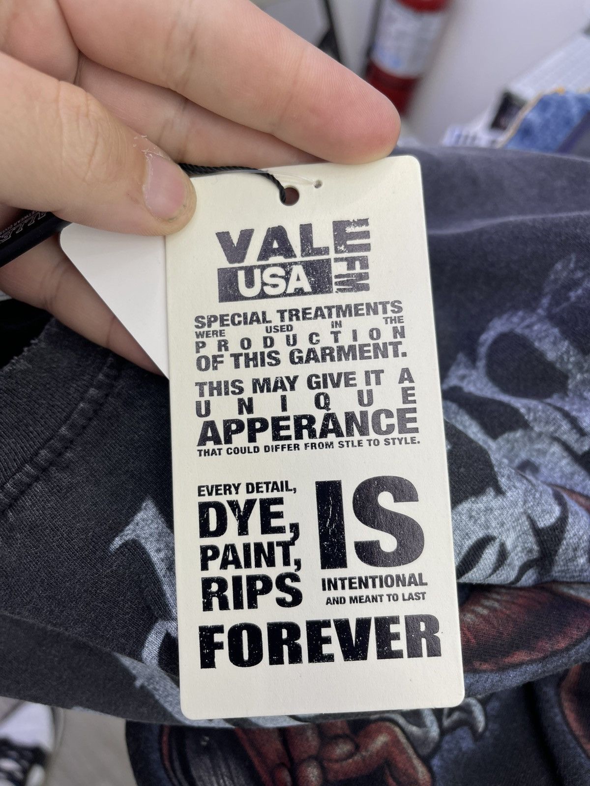 Vale Vale lives longsleeve (black) Size US S / EU 44-46 / 1 - 4 Thumbnail