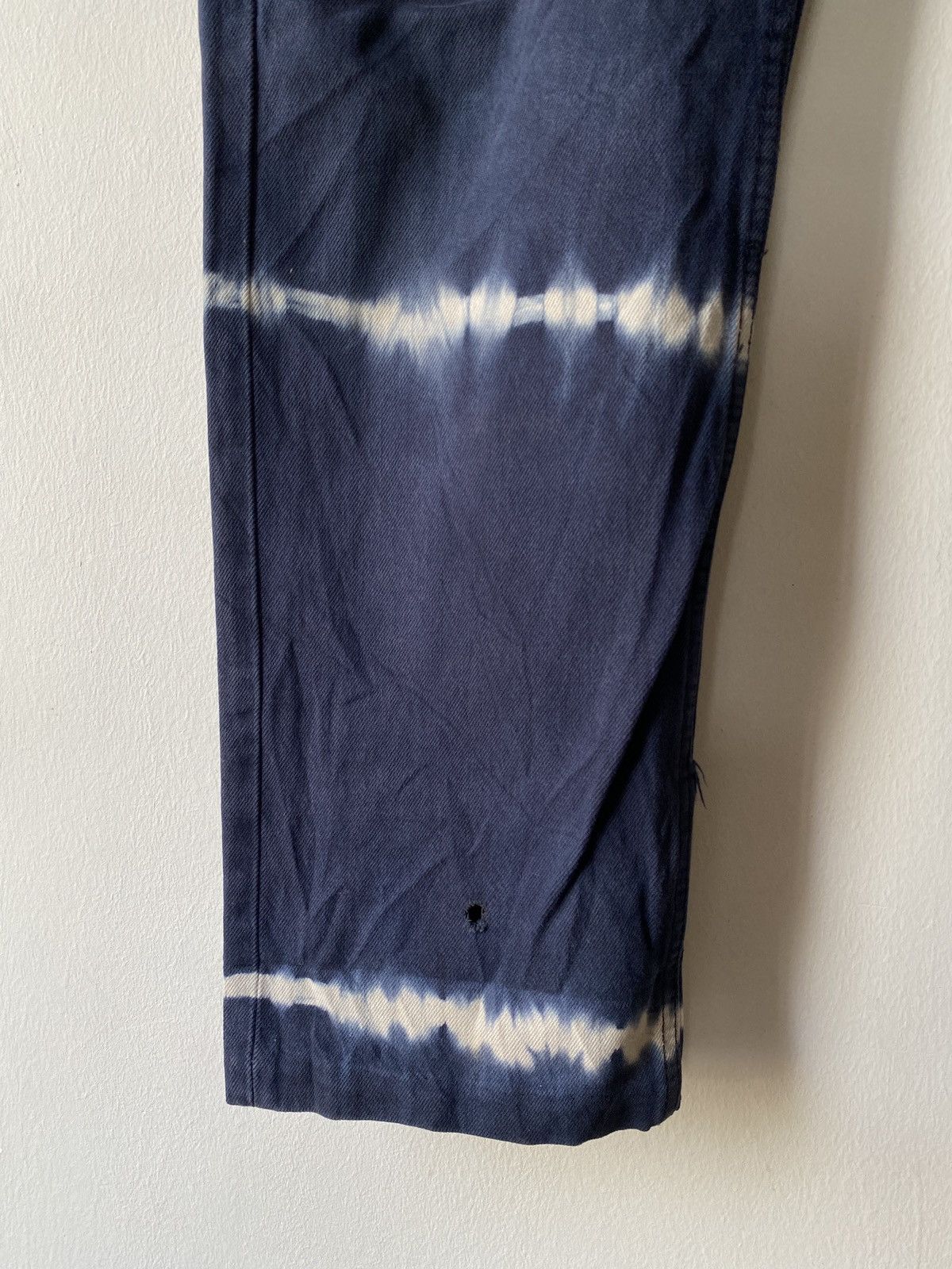 Levi's × Levi's Vintage Clothing × Vintage Vintage 90s Levi’s 501 Blue White Tye Dye Distressed Denim Size US 34 / EU 50 - 4 Thumbnail