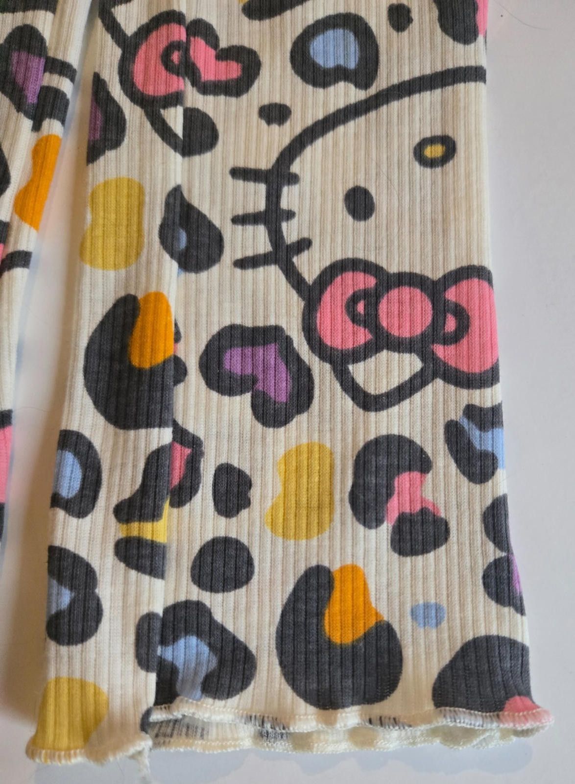 Other Hello Kitty 2 Pc.Set Sweatshirt Sweatpants 12 Months NWT Size ONE SIZE - 3 Thumbnail