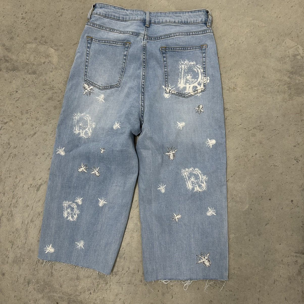 Dior Christian Dior Capri Cut-Off Bee Printed Jeans Size 29" - 4 Thumbnail