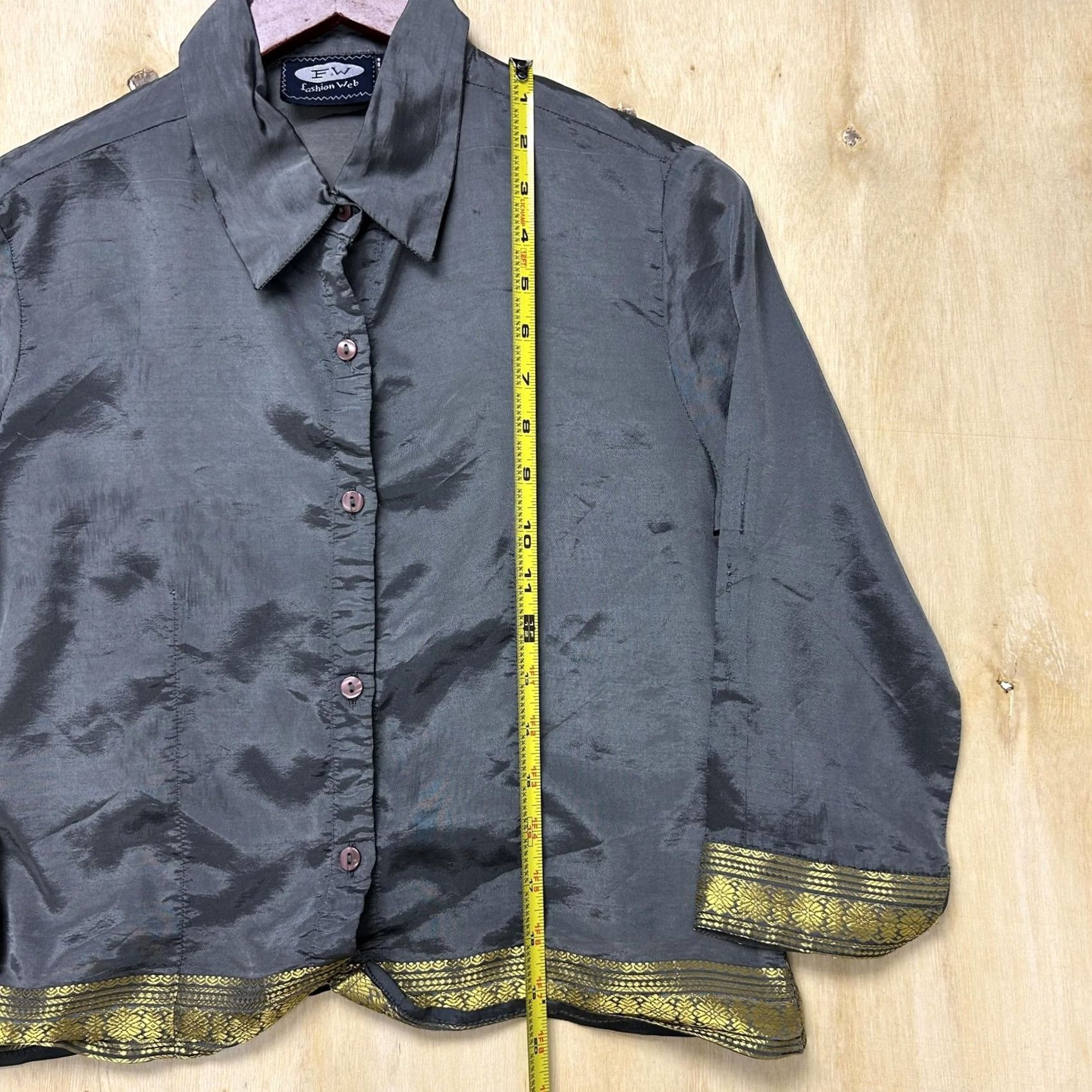 Vintage VTG Fashion Web Button Up Shirt Womens Medium Gray Gold Metallic Trim 3/4 Sleeve Size M / US 6-8 / IT 42-44 - 4 Thumbnail