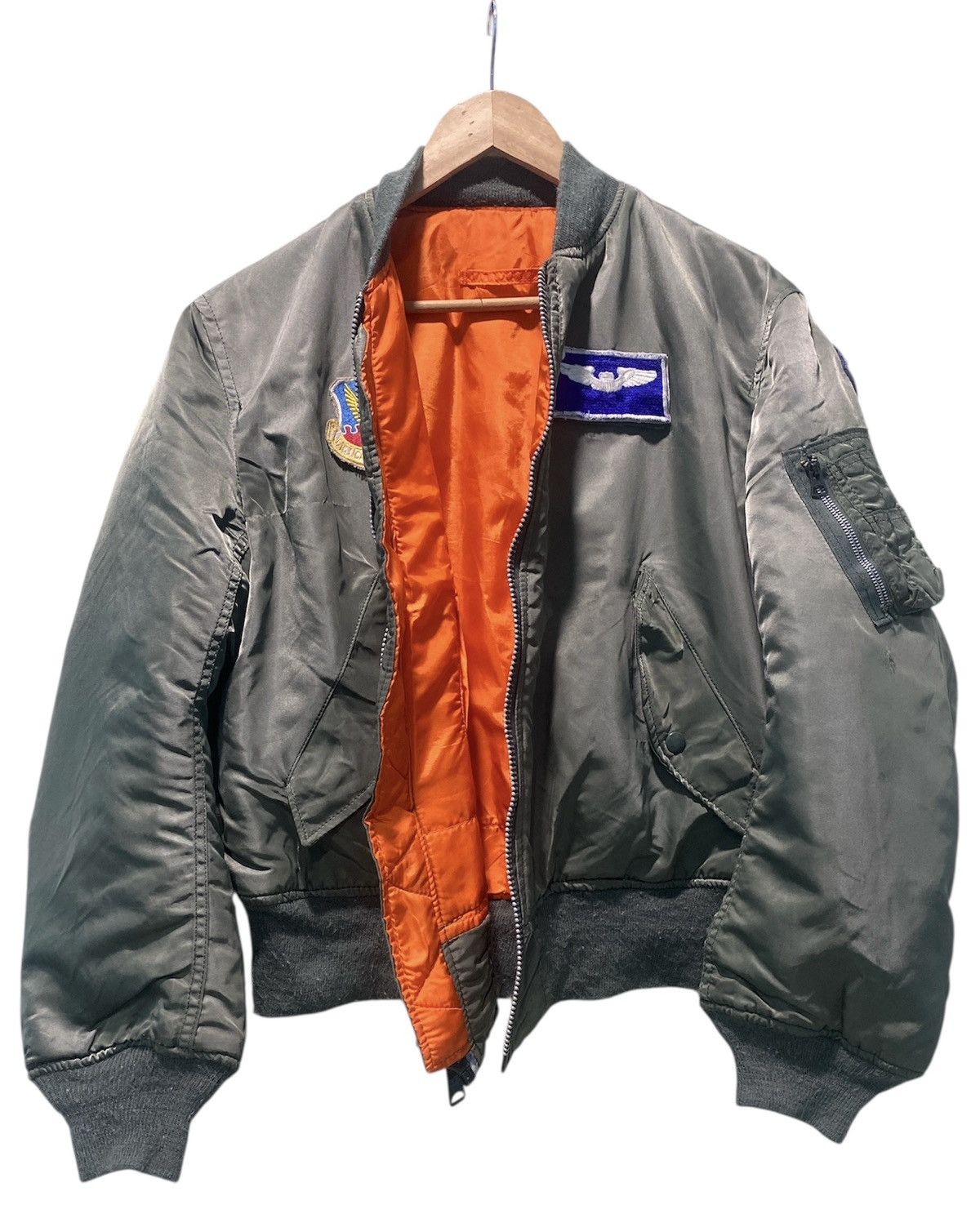Alpha Industries Vintage 80s Alpha industries Ma-1 Bomber Jacket Olive Green Size US M / EU 48-50 / 2 - 3 Thumbnail