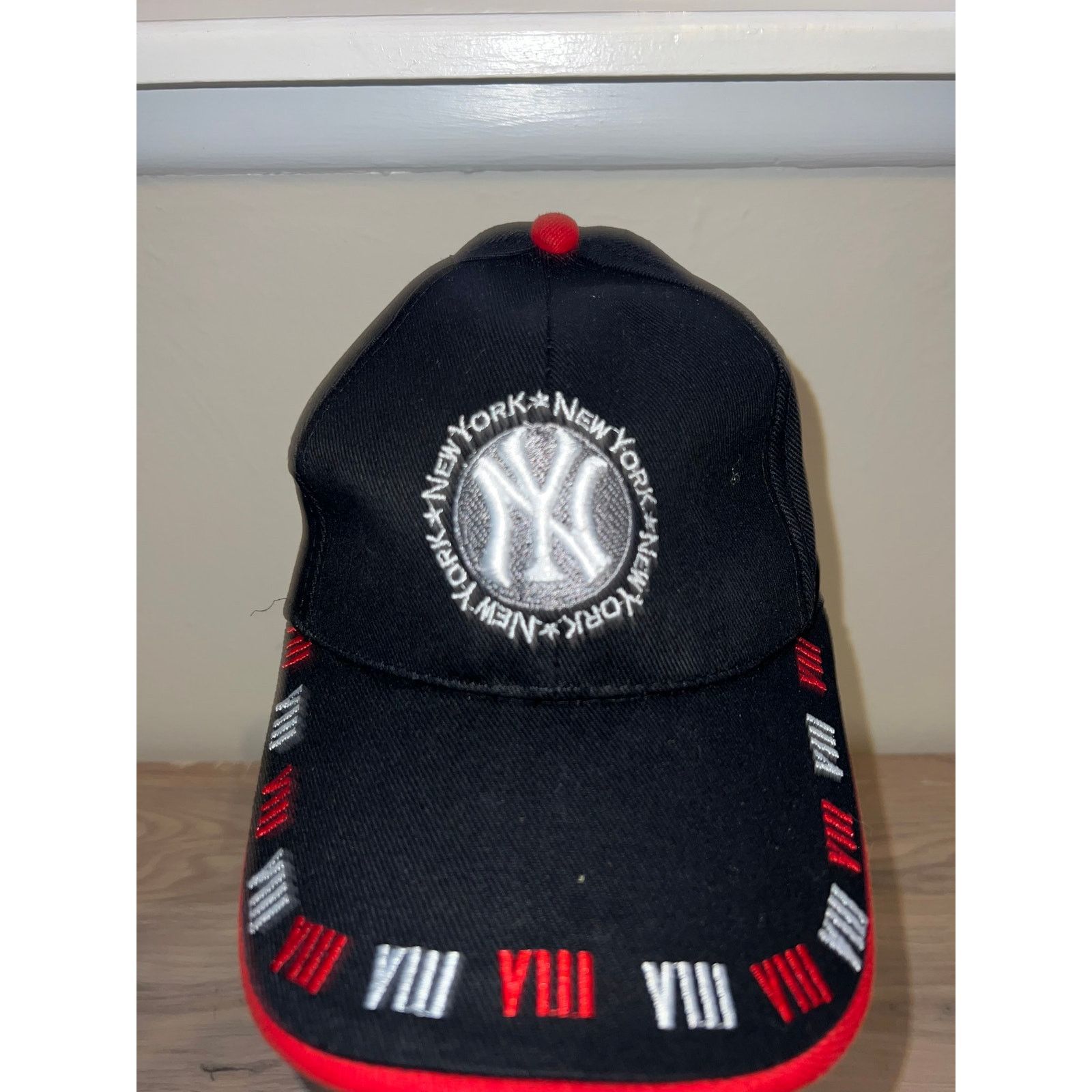 Vintage Y2K NY New York Yankees MLB Baseball Black Red Hat 2000s OS Size ONE SIZE - 3 Thumbnail