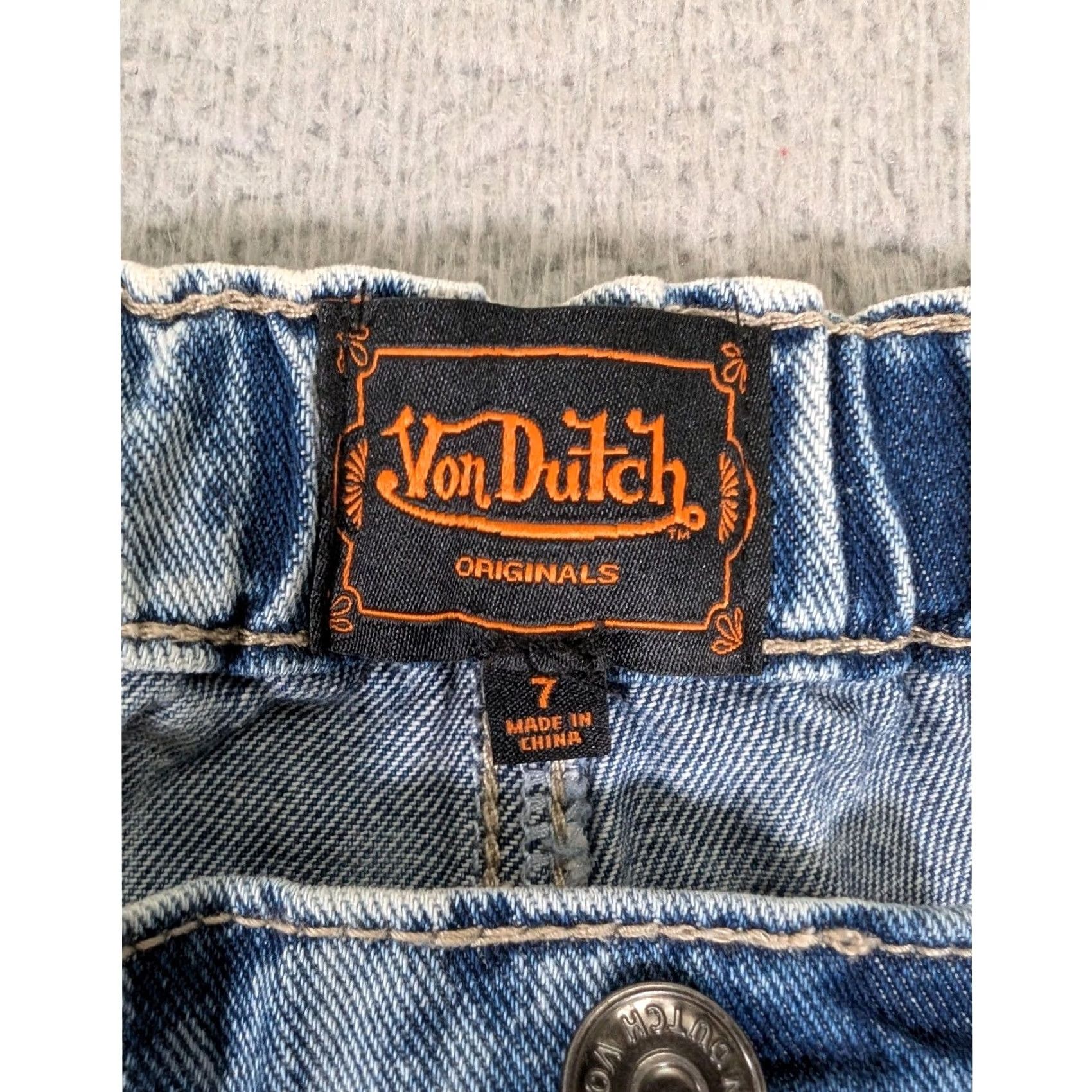 Von Dutch VINTAGE? No. Von Dutch Tie Front Wide Leg Jeans Womens 7 Light Wash Denim Patch Logo Y2K New Size 28" / US 6 / IT 42 - 5 Thumbnail