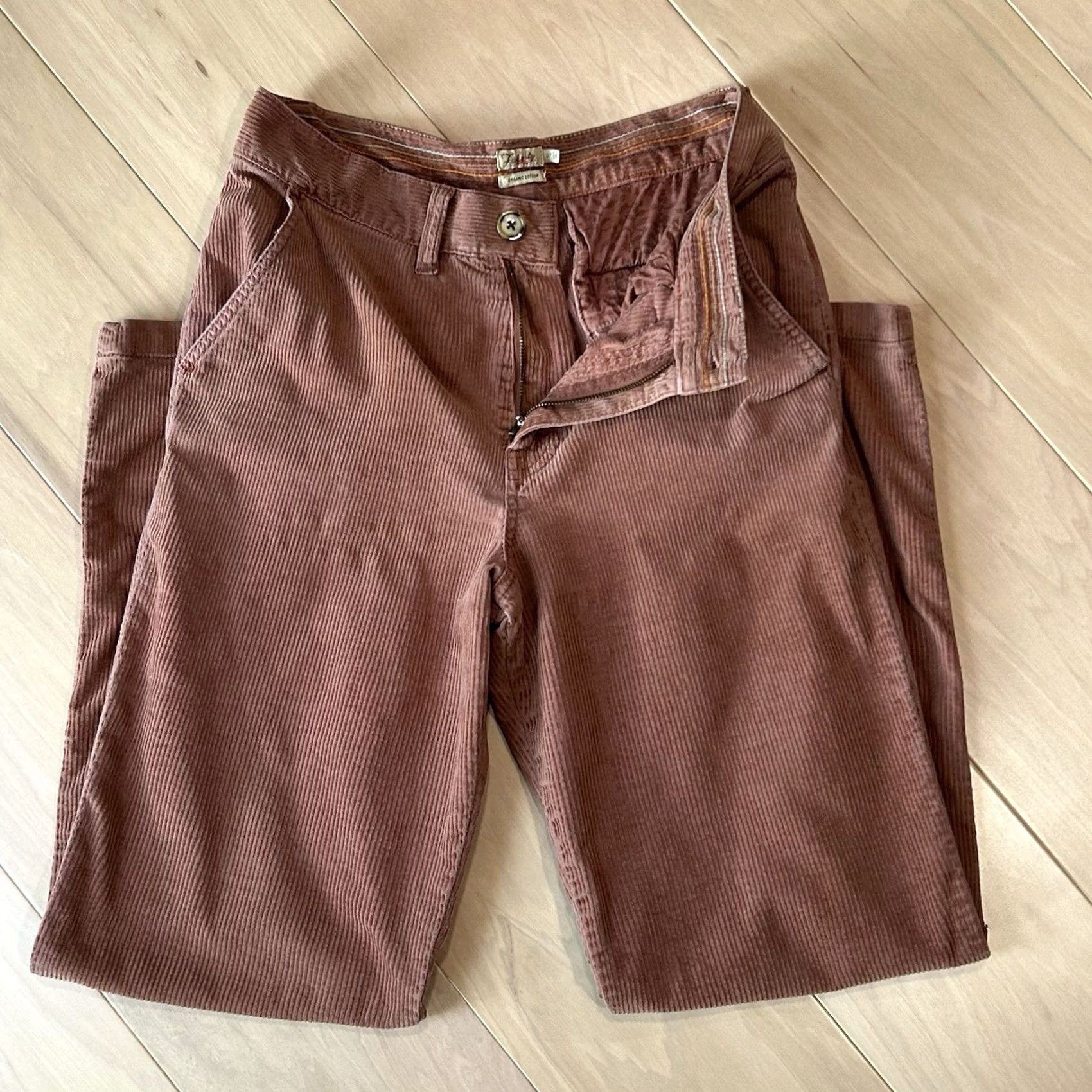 Faherty Faherty Corduroy Pant Women’s 30x31 Chino Straight Leg High Rise Peachish Solid Pant Accessories: Button, Zipper, Logo Size 30" / US 8 / IT 44 - 5 Thumbnail