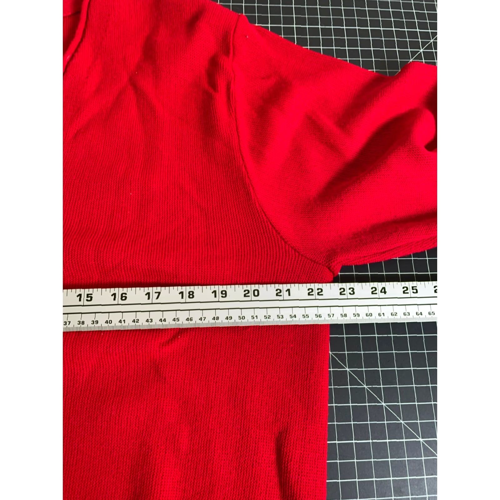 Vintage Vintage Men's Grandpa Style Cardigan Adult Large Red Lightweight Knit Sweater 80s Retro Preppy Size US L / EU 52-54 / 3 - 5 Thumbnail