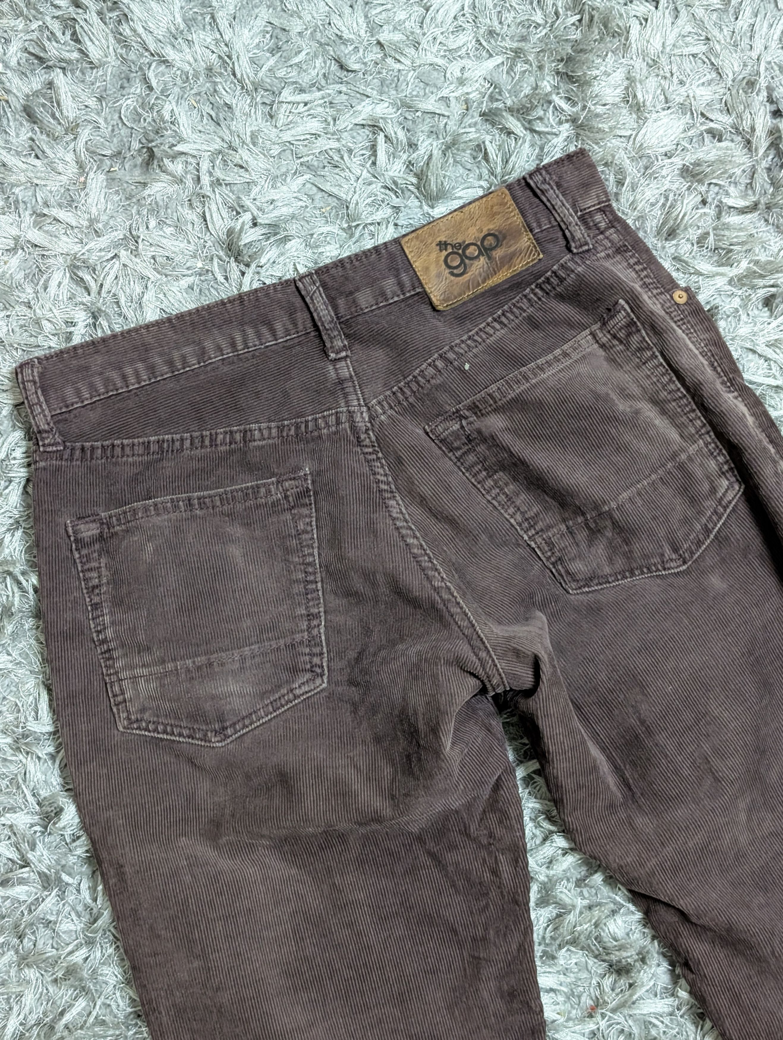 Gap Fall Winter 2009 Gap Corduroy Pants Bottom Trousers Maroon Size US 30 / EU 46 - 12 Thumbnail