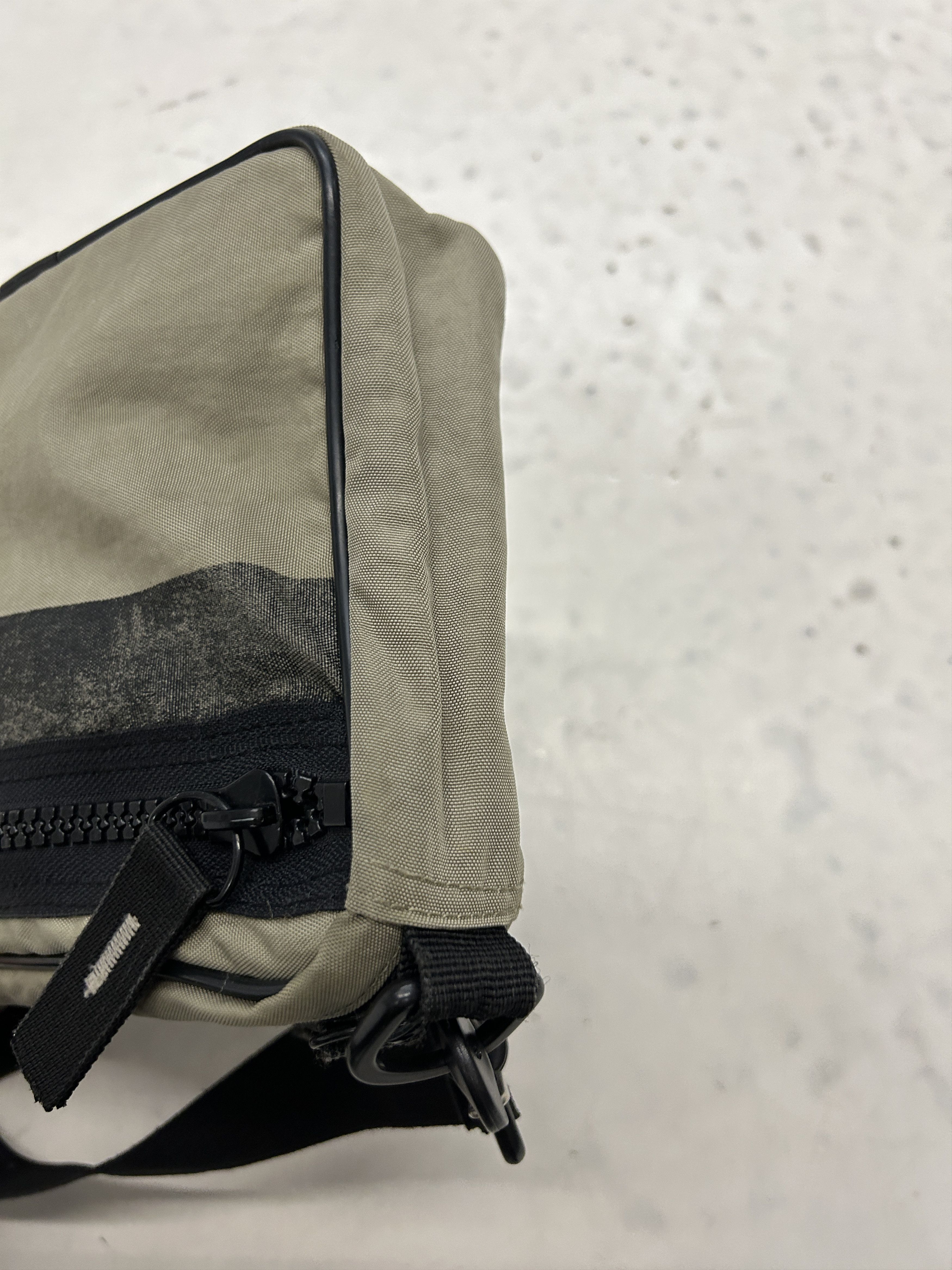 Diesel × Vintage Vintage 90s y2k Diesel shoulder crossbody bag Size ONE SIZE - 9 Thumbnail