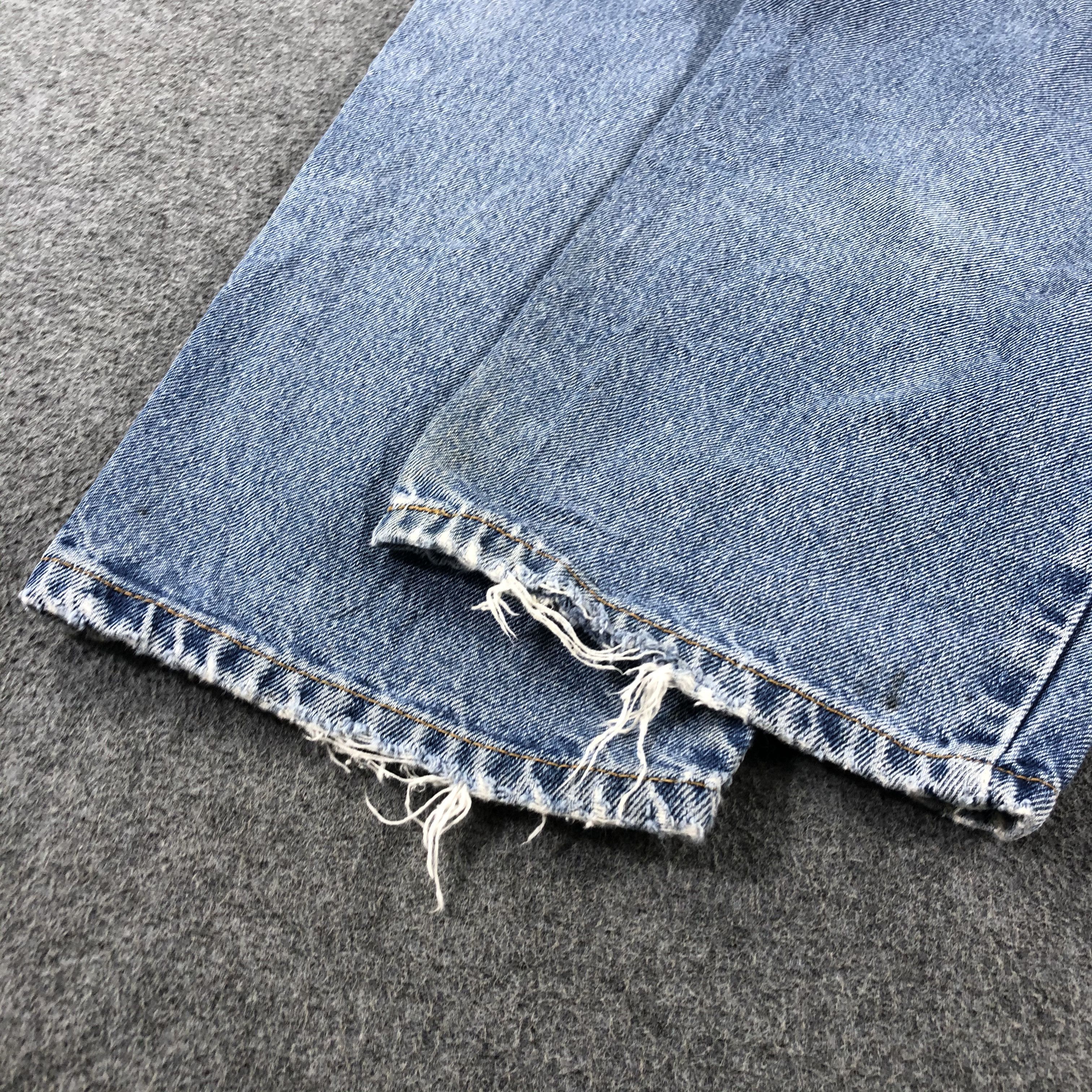 Levi's 90s Vintage Blue Wash Levis 560 Jeans-J2609 Size US 35 - 6 Thumbnail